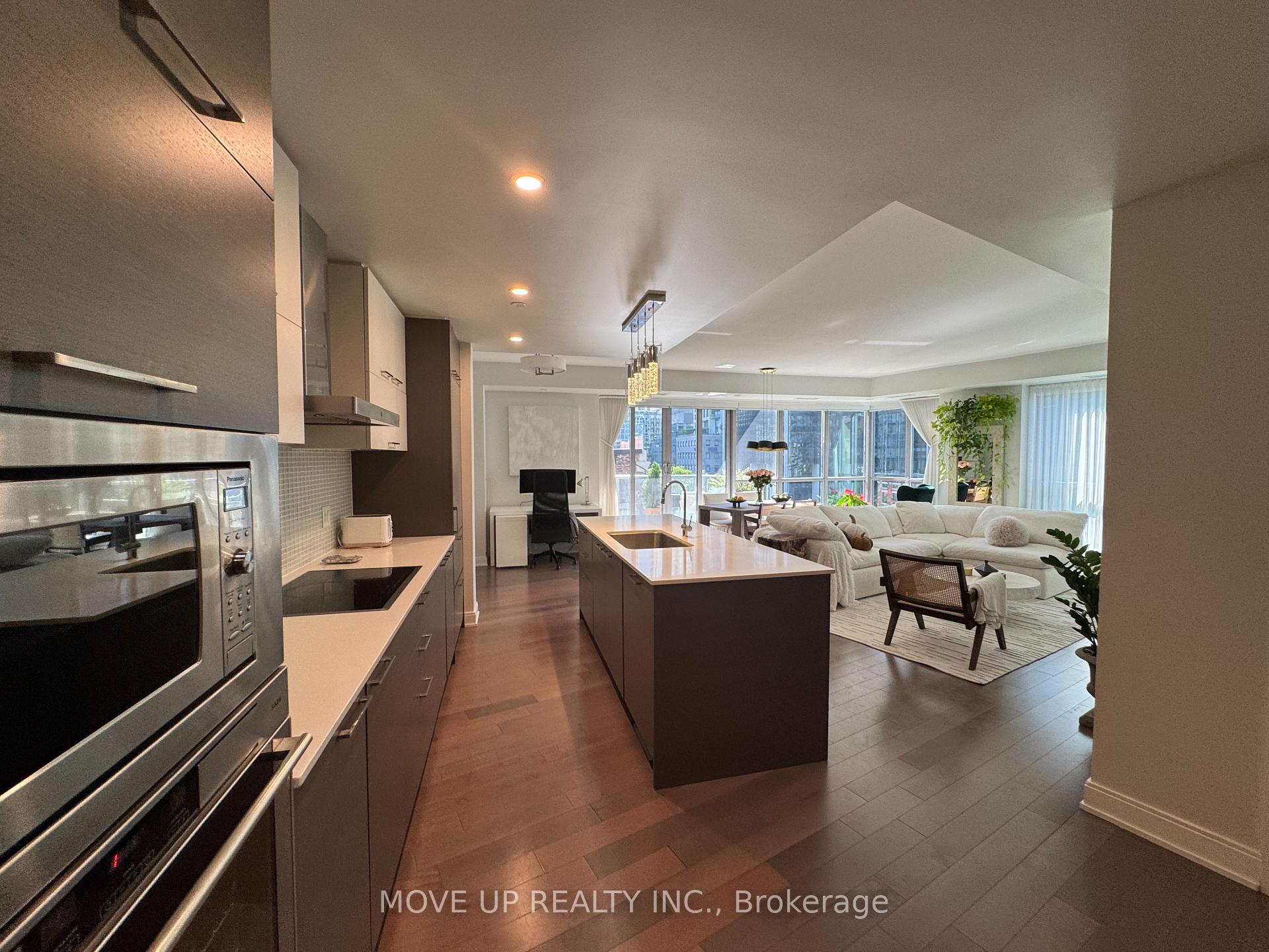 Photo 5 of Unit 714, 55 Front Street E, Toronto, Waterfront Communities — HOMEH