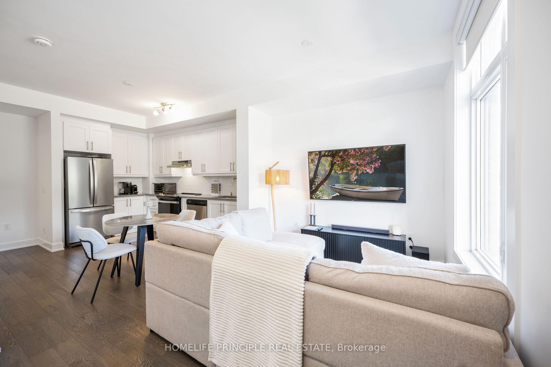 Photo 9 of Unit 113, 9560 Islington Avenue, Vaughan, Sonoma Heights — HOMEH