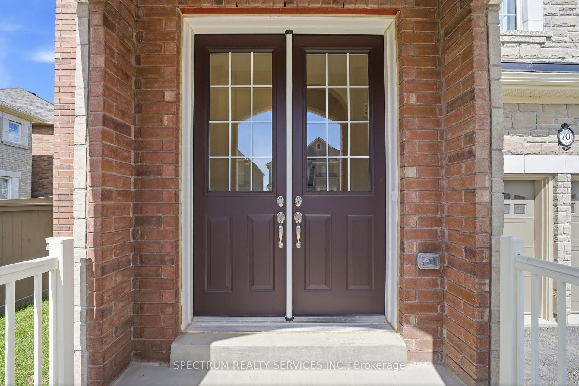 Photo 3 of 70 Stratford Drive, Caledon, Rural Caledon — HOMEH
