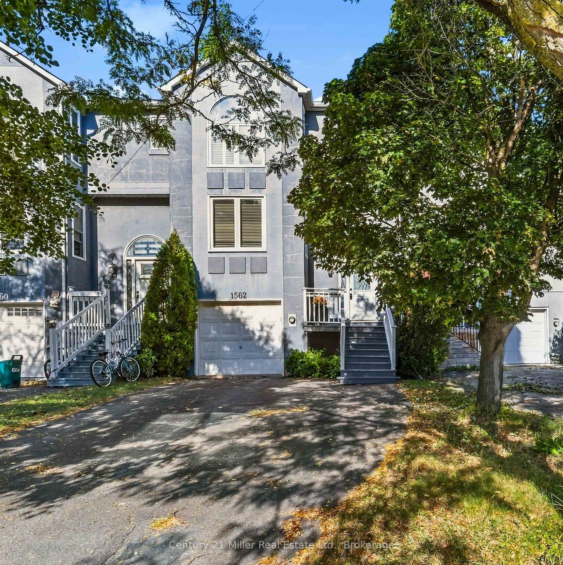 Front of 1562 Litchfield Road