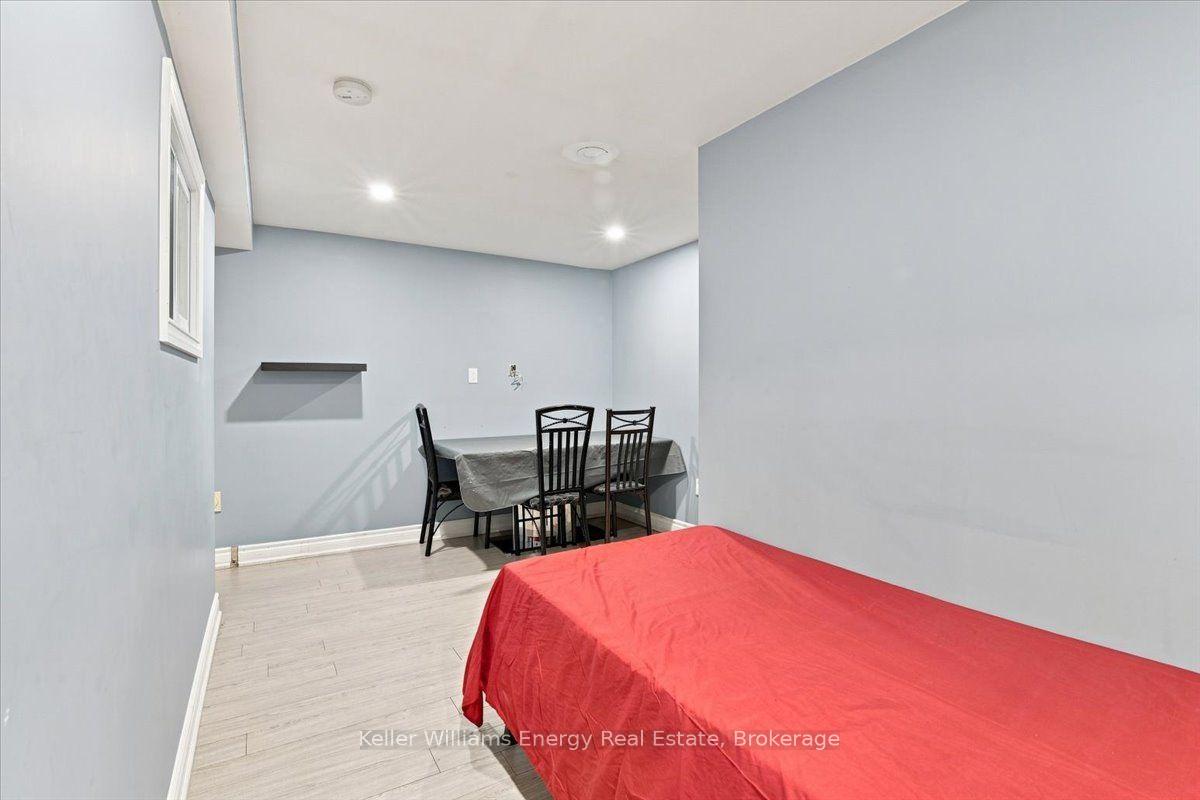 Photo 4 of 21 Upland Drive, Whitby, Blue Grass Meadows — HOMEH
