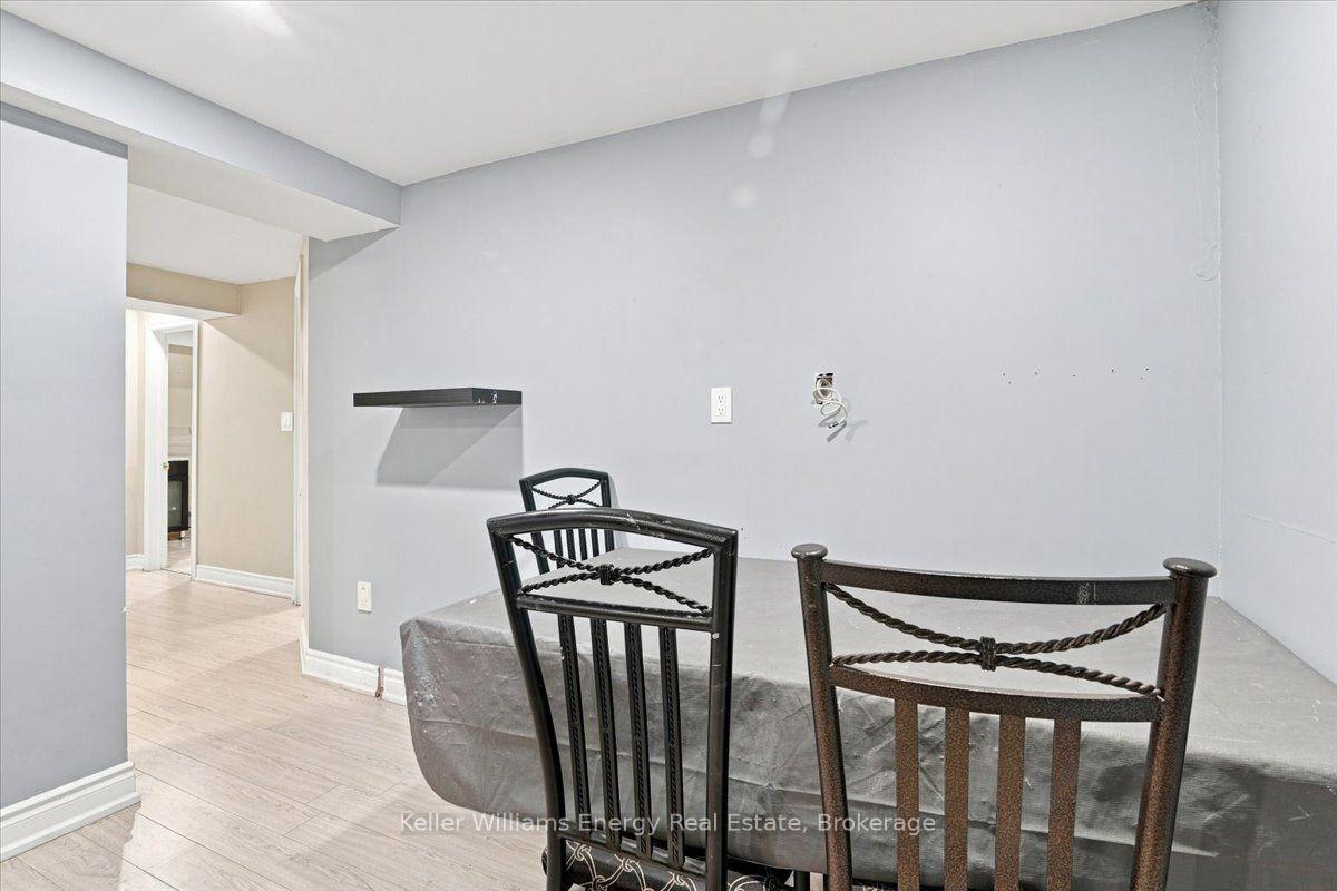 Photo 5 of 21 Upland Drive, Whitby, Blue Grass Meadows — HOMEH