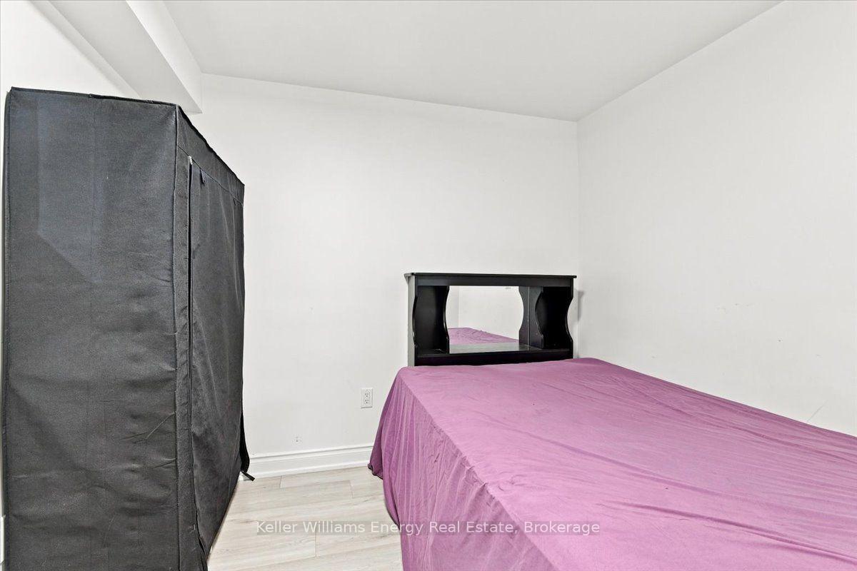 Photo 12 of 21 Upland Drive, Whitby, Blue Grass Meadows — HOMEH