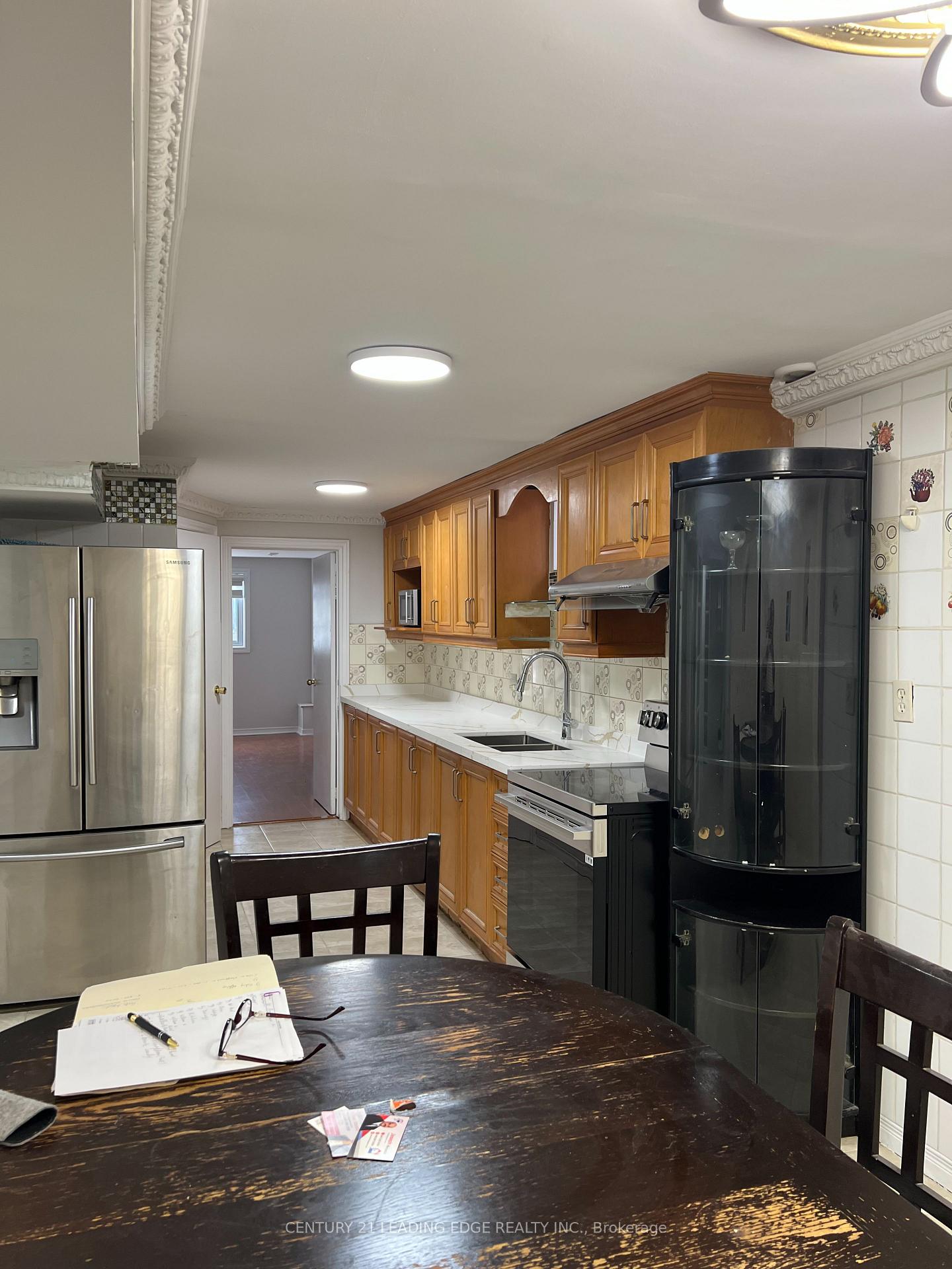 Photo 21 of Unit Basement, 10 Pine Bough Manor, Richmond Hill, Devonsleigh — HOMEH