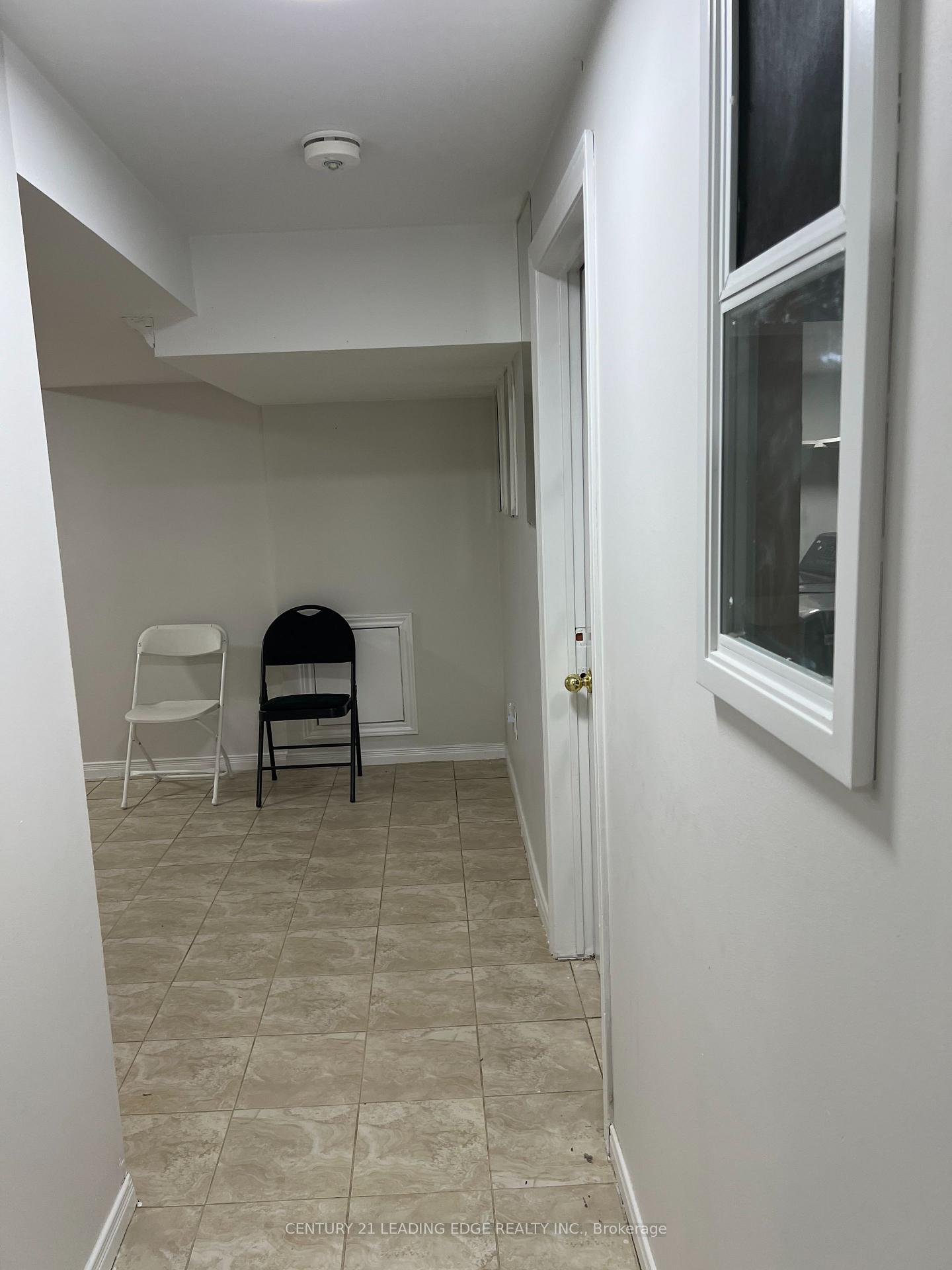 Photo 30 of Unit Basement, 10 Pine Bough Manor, Richmond Hill, Devonsleigh — HOMEH