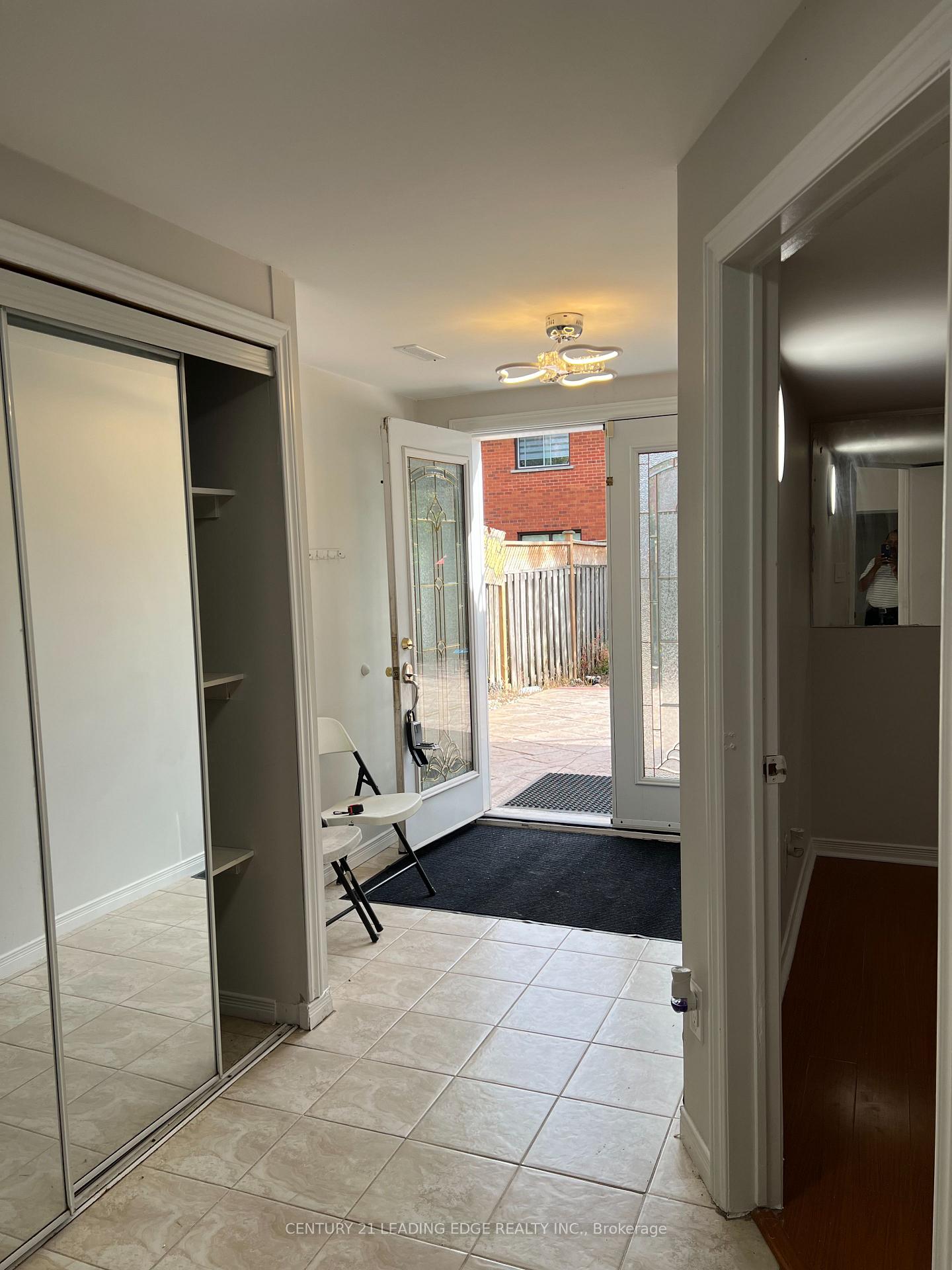 Photo 39 of Unit Basement, 10 Pine Bough Manor, Richmond Hill, Devonsleigh — HOMEH