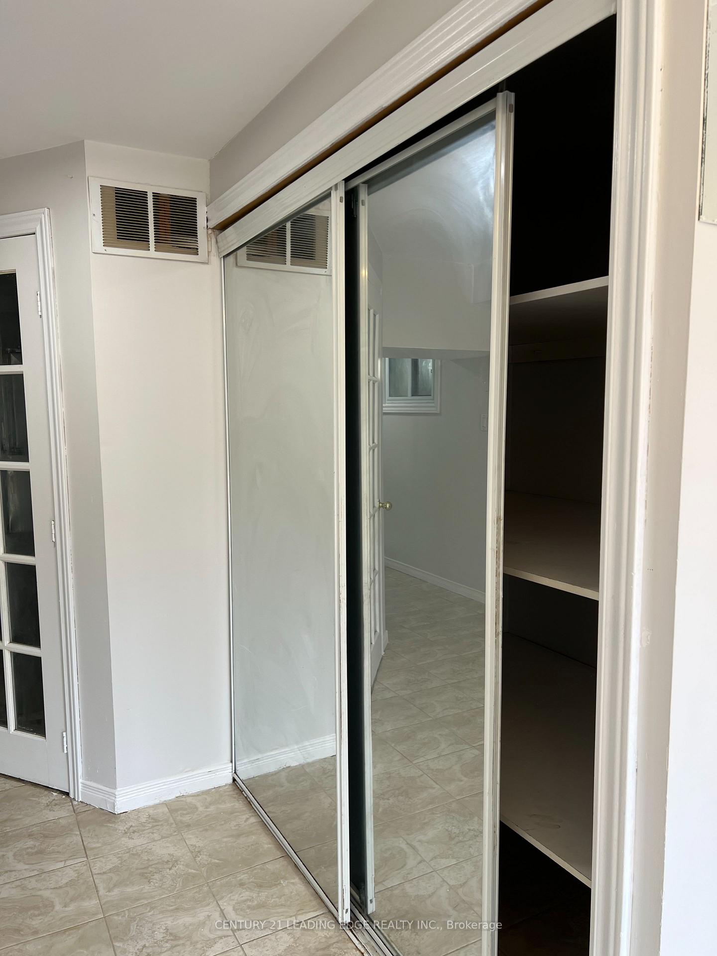 Photo 43 of Unit Basement, 10 Pine Bough Manor, Richmond Hill, Devonsleigh — HOMEH