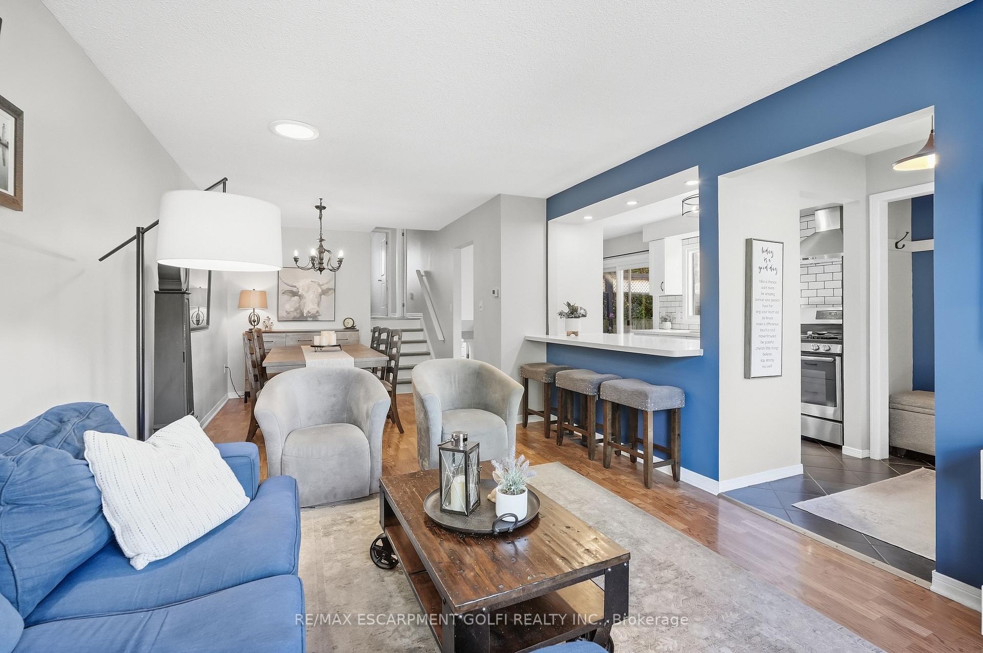 Photo 7 of 23 Autumn Place, St. Catharines, Secord Woods — HOMEH