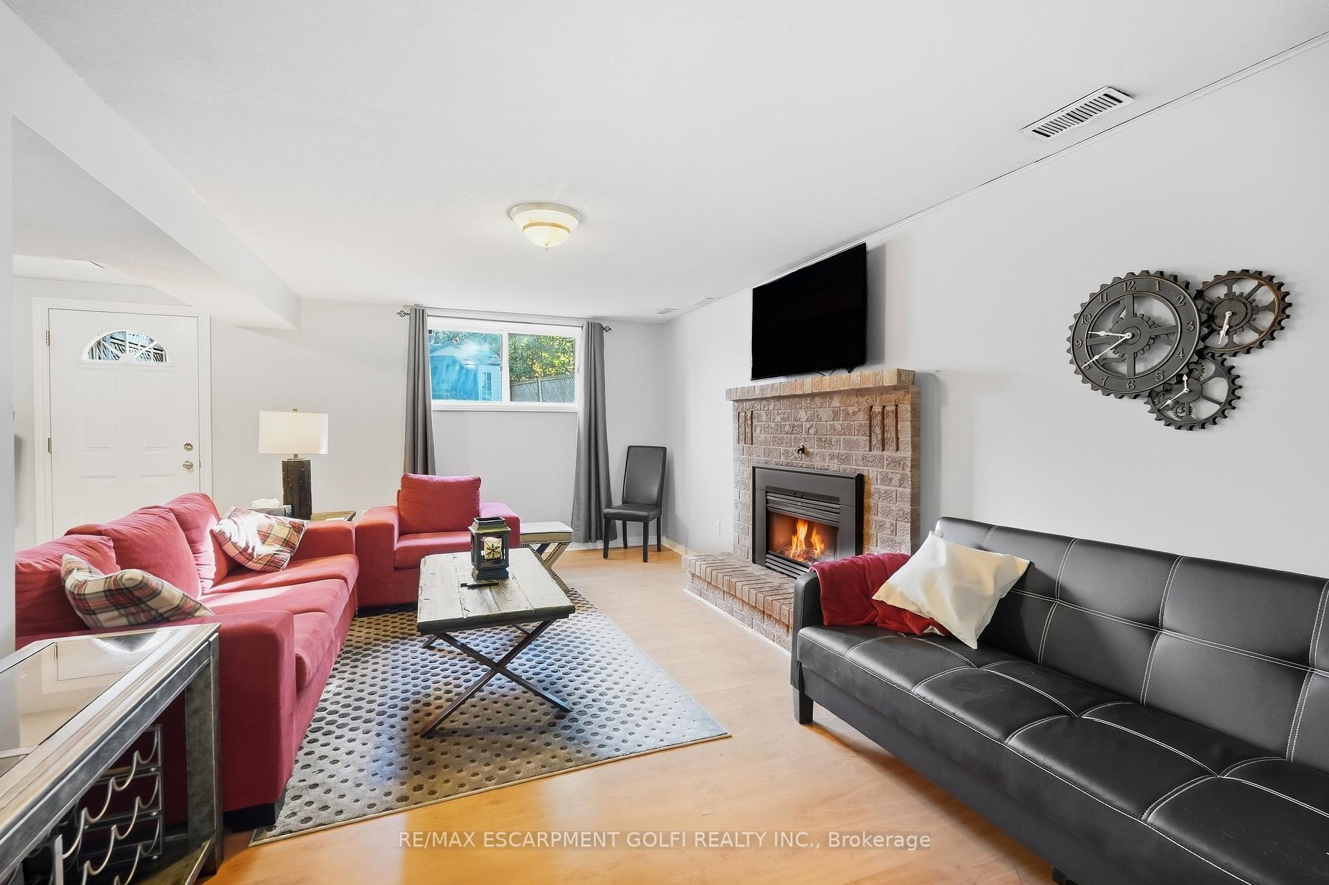 Photo 19 of 23 Autumn Place, St. Catharines, Secord Woods — HOMEH