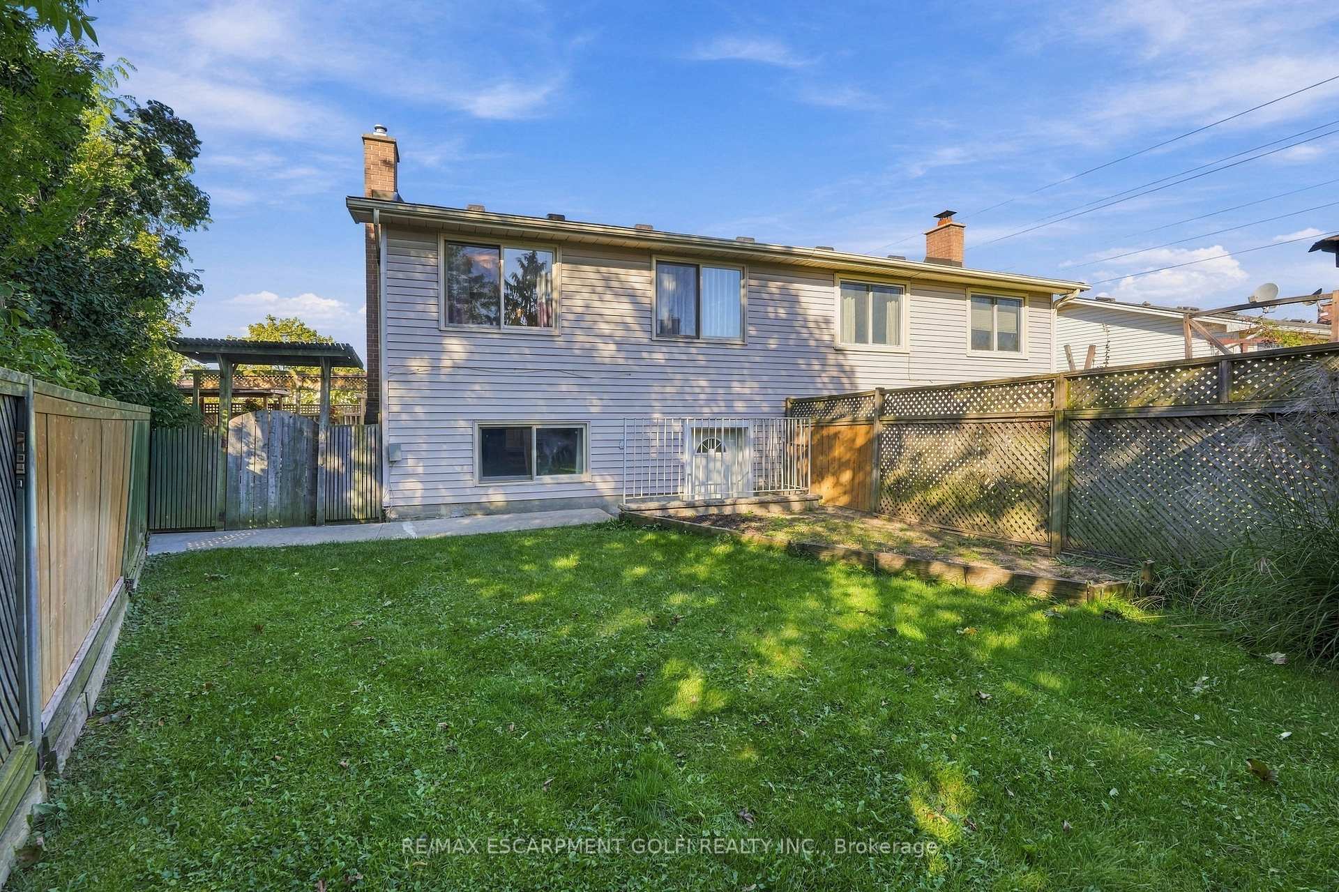 Photo 29 of 23 Autumn Place, St. Catharines, Secord Woods — HOMEH