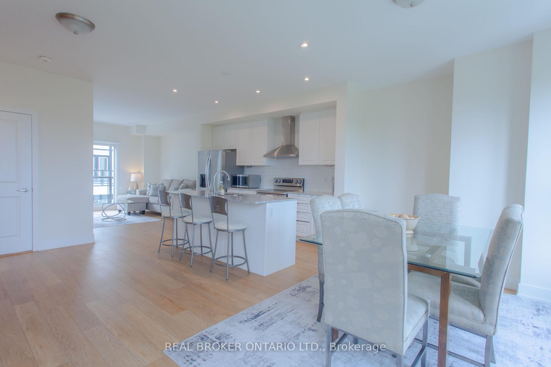 Photo 8 of 11 Mariners Pier Way, Orillia — HOMEH