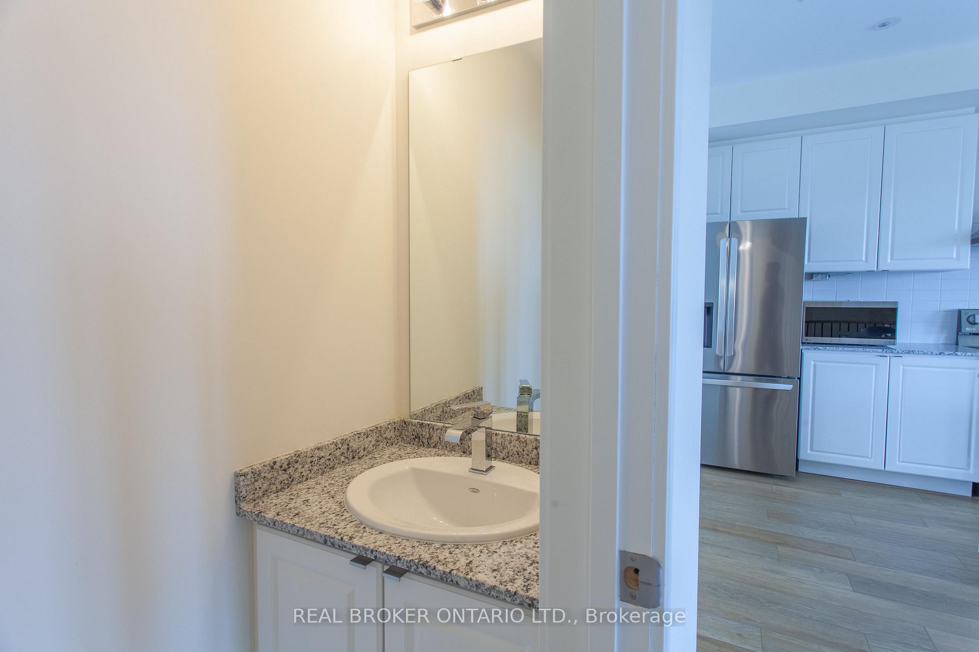 Photo 15 of 11 Mariners Pier Way, Orillia — HOMEH