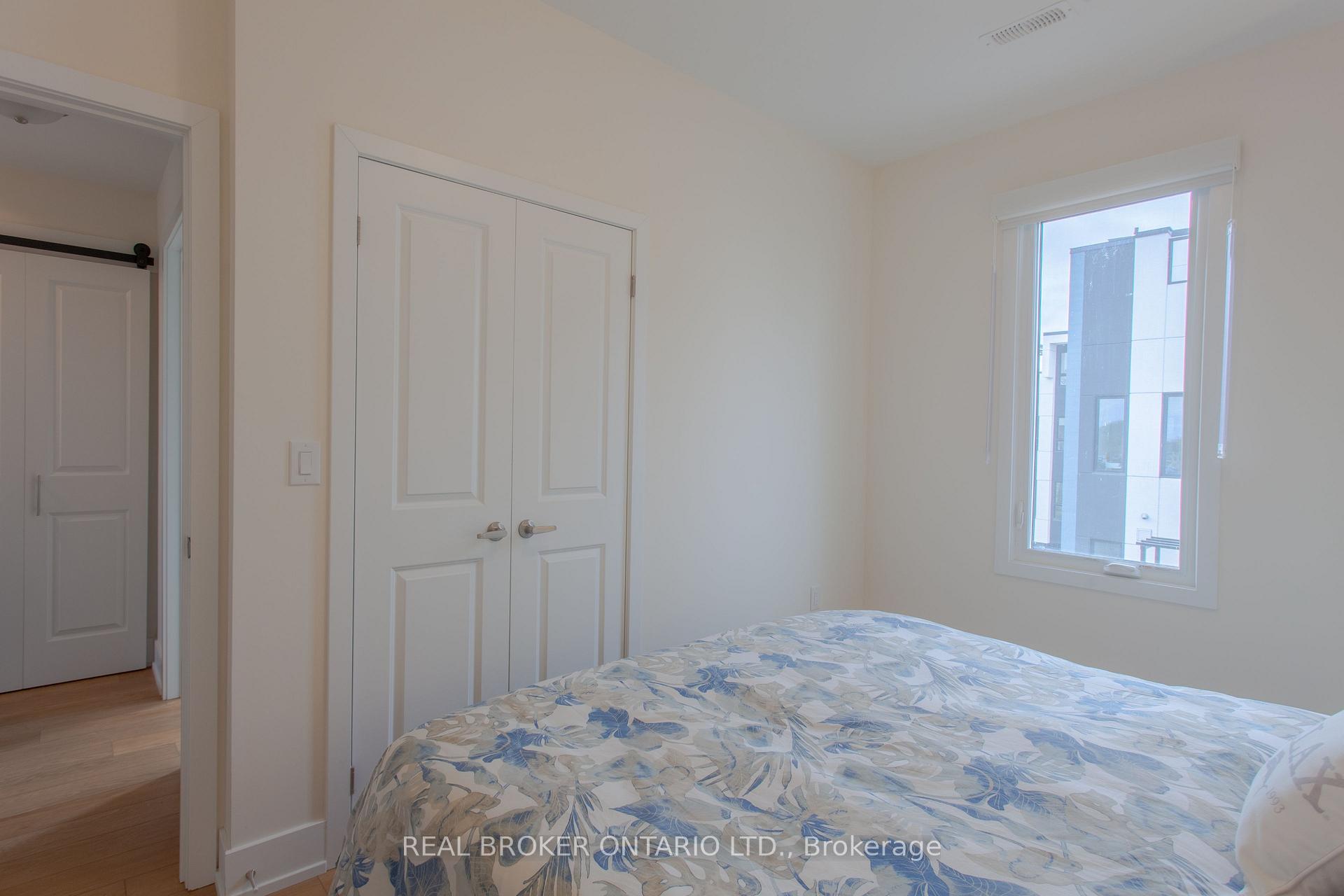 Photo 22 of 11 Mariners Pier Way, Orillia — HOMEH
