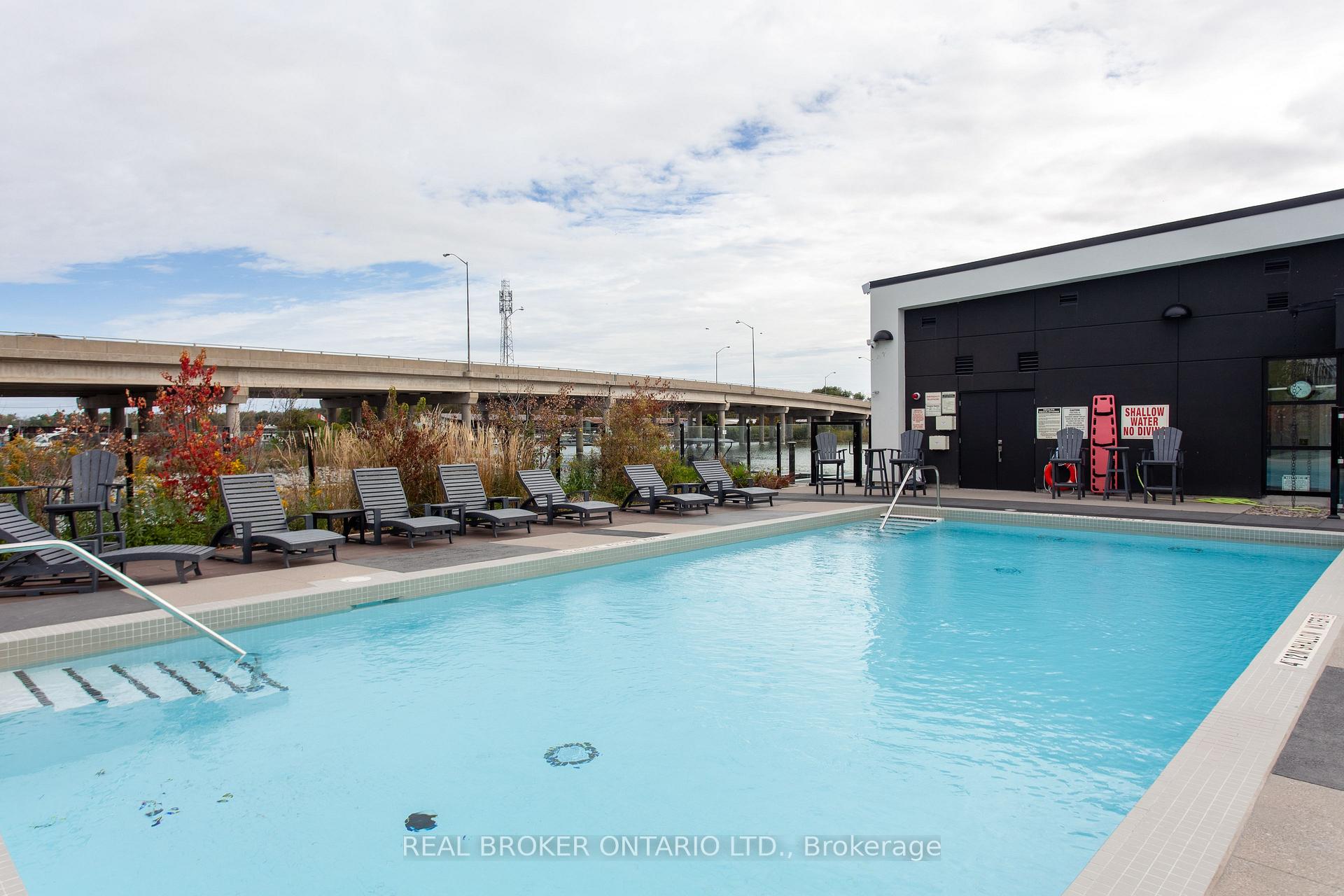 Photo 34 of 11 Mariners Pier Way, Orillia — HOMEH