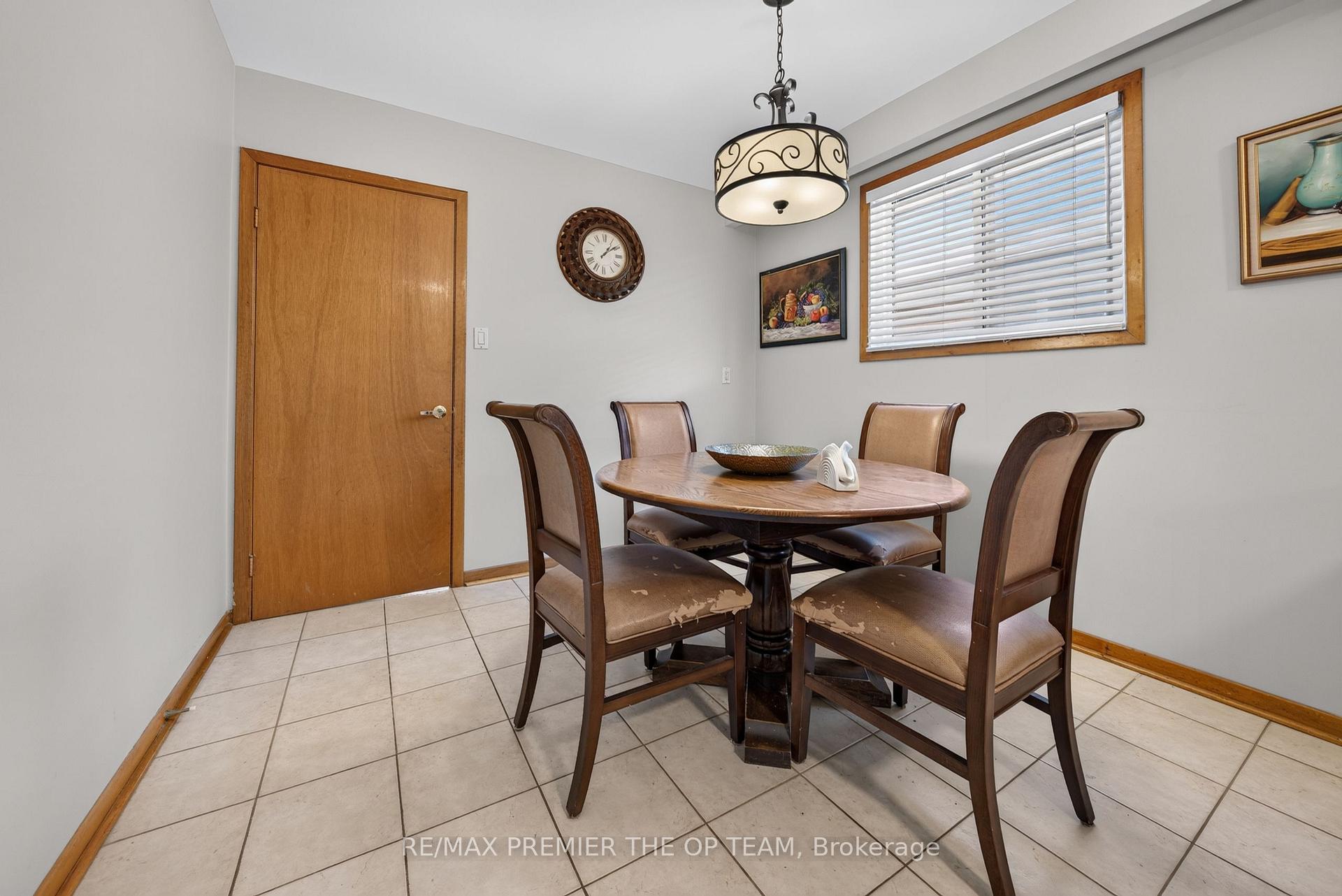 Photo 15 of 97 Firgrove Crescent, North York, Glenfield-Jane Heights — HOMEH