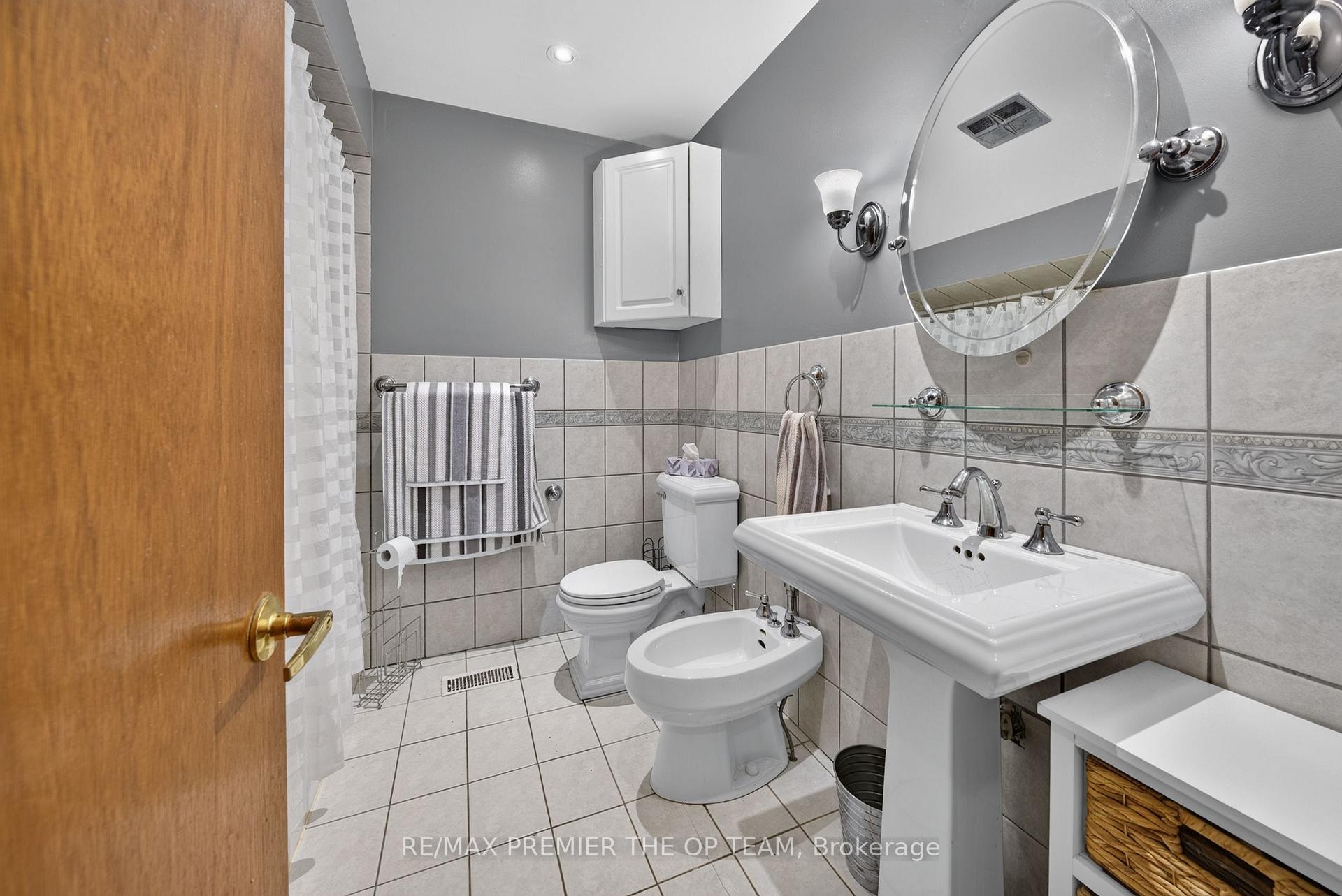 Photo 20 of 97 Firgrove Crescent, North York, Glenfield-Jane Heights — HOMEH