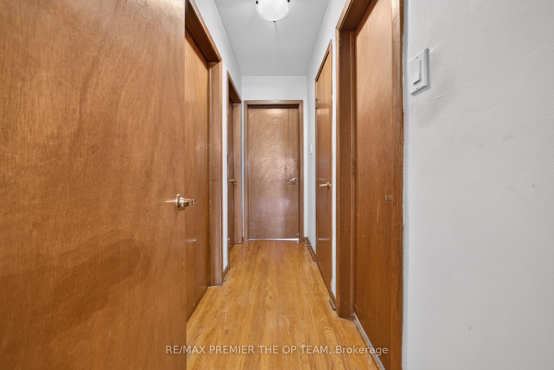 Photo 22 of 97 Firgrove Crescent, North York, Glenfield-Jane Heights — HOMEH