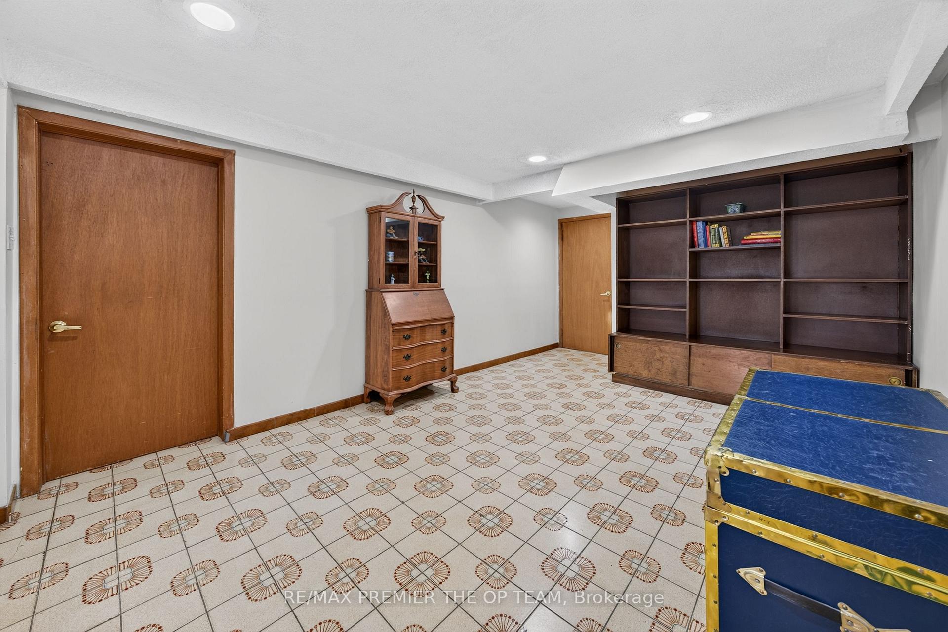Photo 26 of 97 Firgrove Crescent, North York, Glenfield-Jane Heights — HOMEH