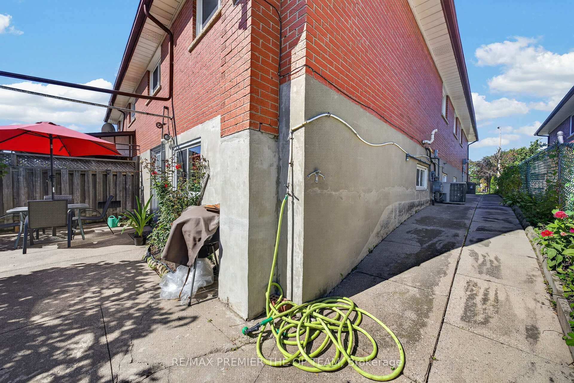 Photo 41 of 97 Firgrove Crescent, North York, Glenfield-Jane Heights — HOMEH