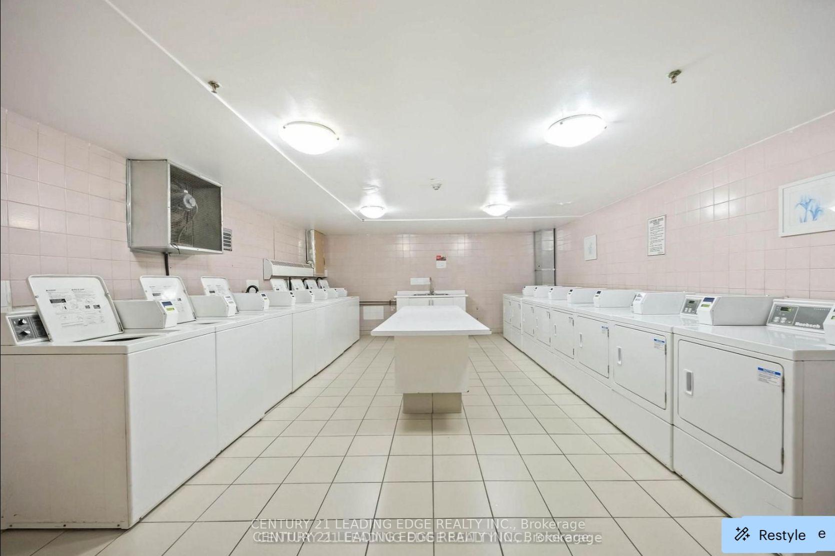 Photo 12 of Unit 9D, 20 Prince Arthur Avenue, Toronto, The Annex — HOMEH