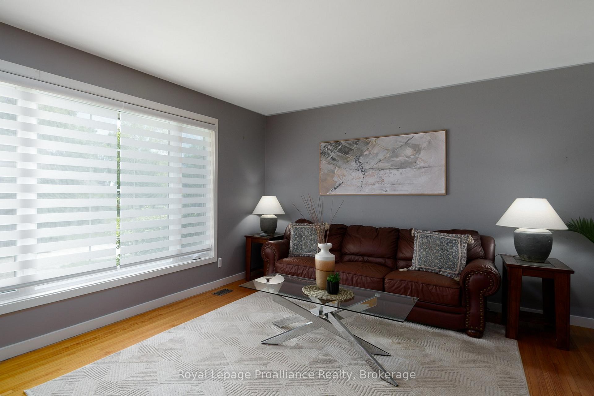 Photo 7 of 112 Prospect Hill, Quinte West, Trenton Ward — HOMEH