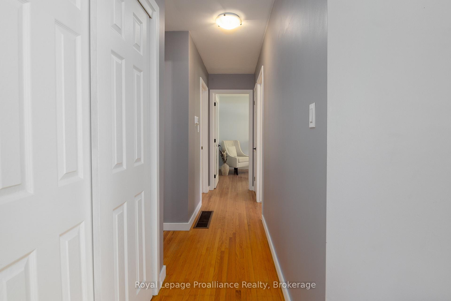 Photo 14 of 112 Prospect Hill, Quinte West, Trenton Ward — HOMEH