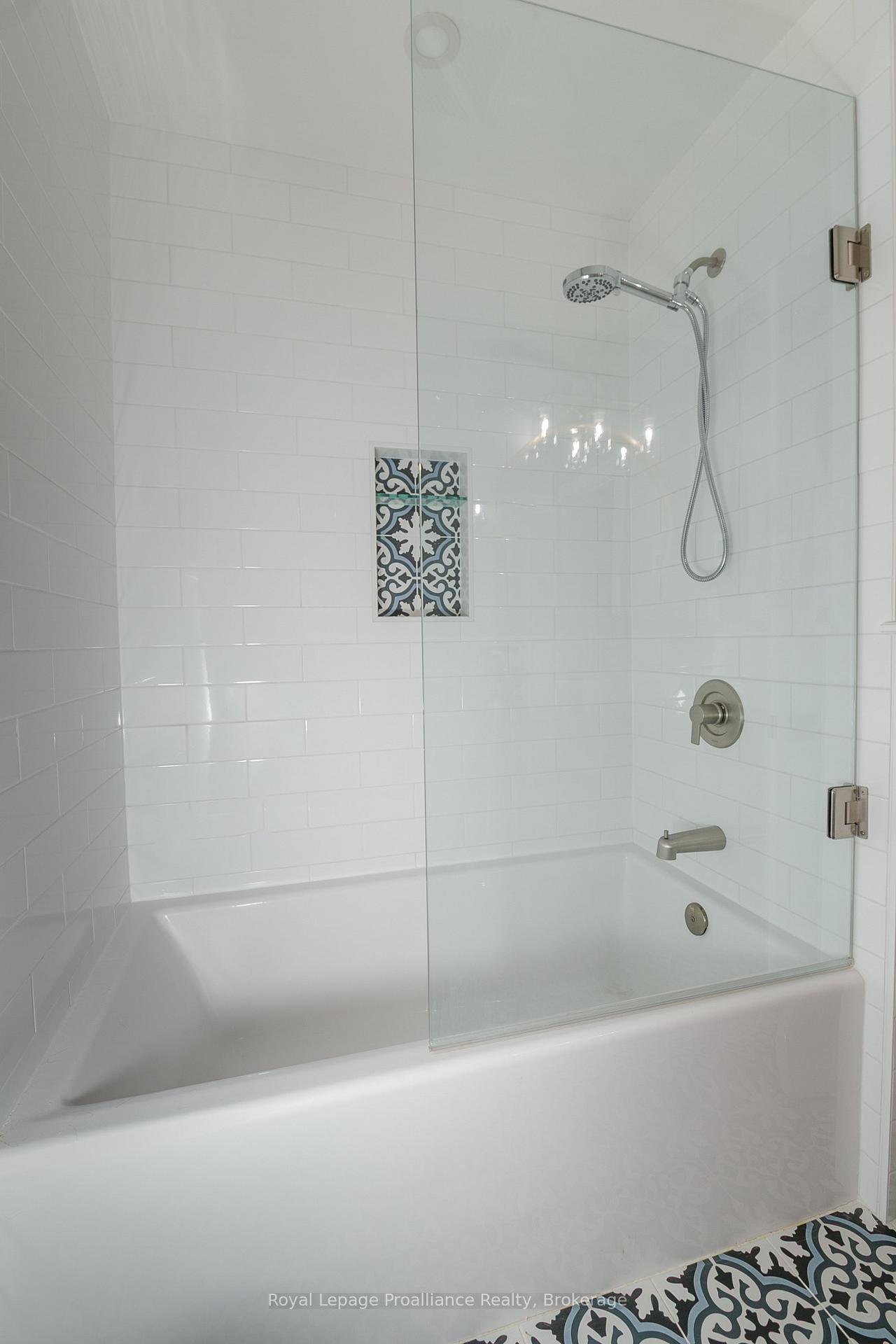 Photo 20 of 112 Prospect Hill, Quinte West, Trenton Ward — HOMEH