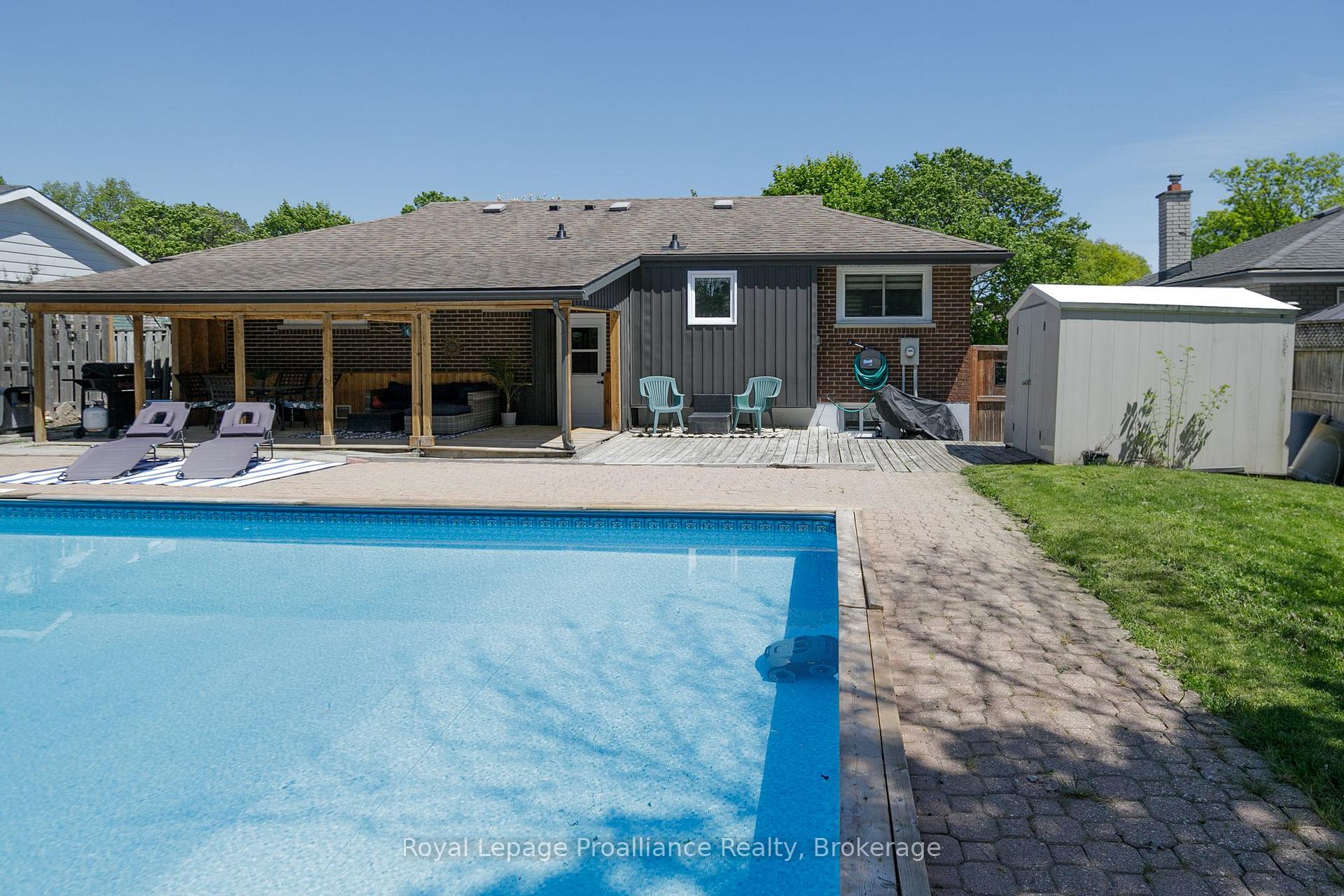 Photo 30 of 112 Prospect Hill, Quinte West, Trenton Ward — HOMEH