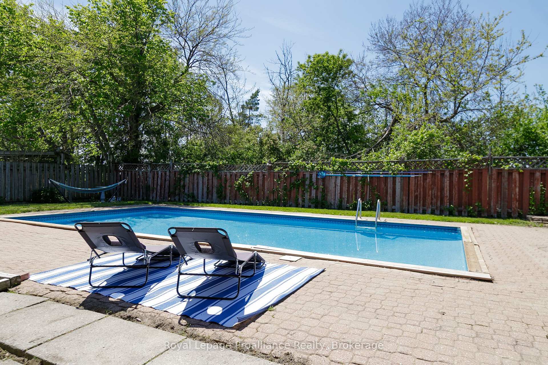 Photo 32 of 112 Prospect Hill, Quinte West, Trenton Ward — HOMEH