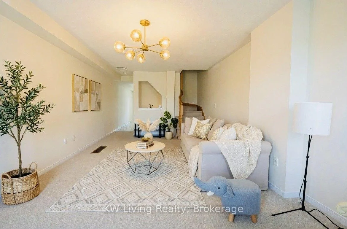 Photo 13 of 5247 Major Mackenzie Drive, Markham, Berczy — HOMEH