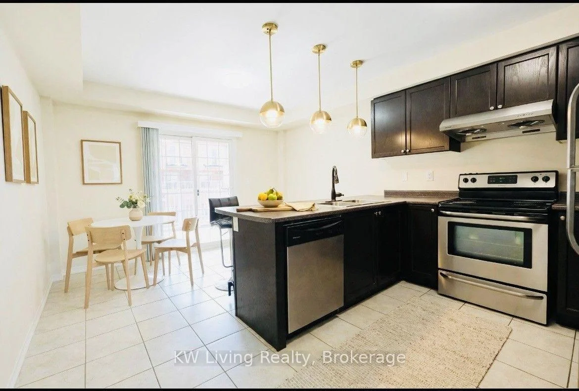 Photo 17 of 5247 Major Mackenzie Drive, Markham, Berczy — HOMEH