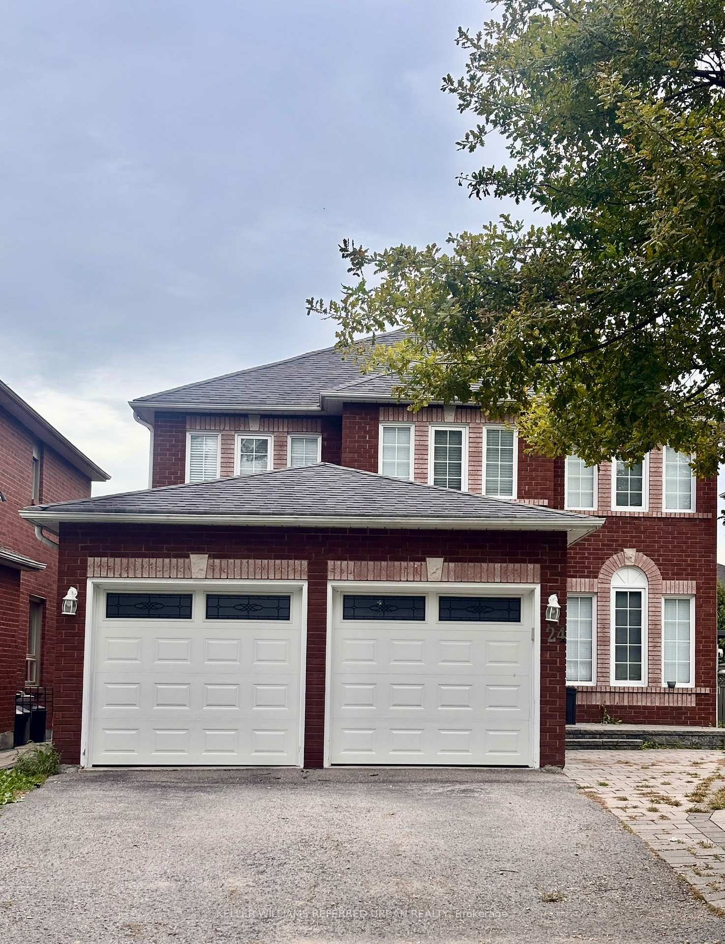 Photo 8 of 24 Holmes Crescent, Ajax, Central West — HOMEH