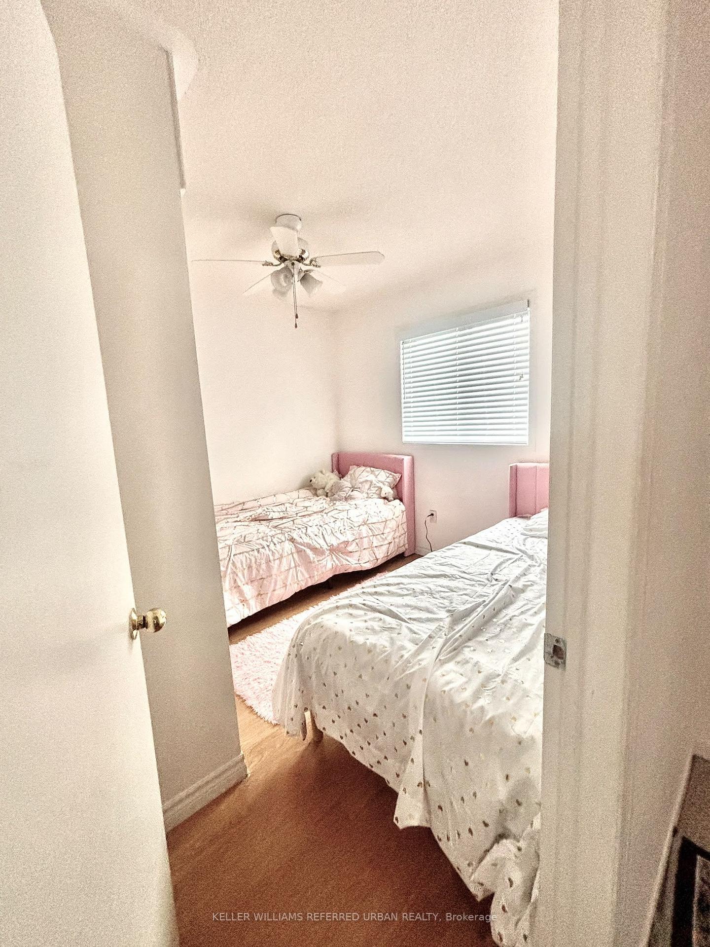 Photo 17 of 24 Holmes Crescent, Ajax, Central West — HOMEH