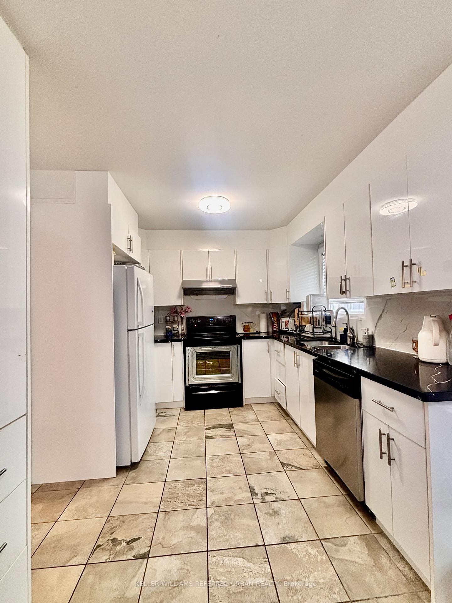 Photo 34 of 24 Holmes Crescent, Ajax, Central West — HOMEH
