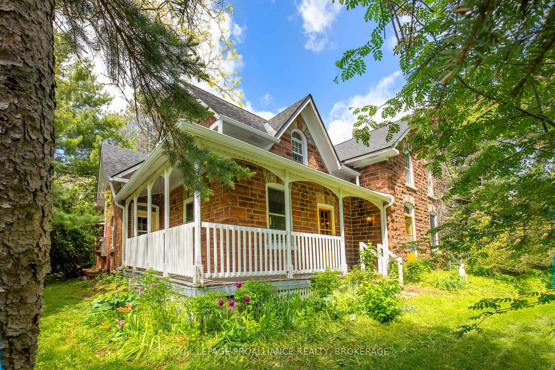 Photo of 2345 Hughes Road