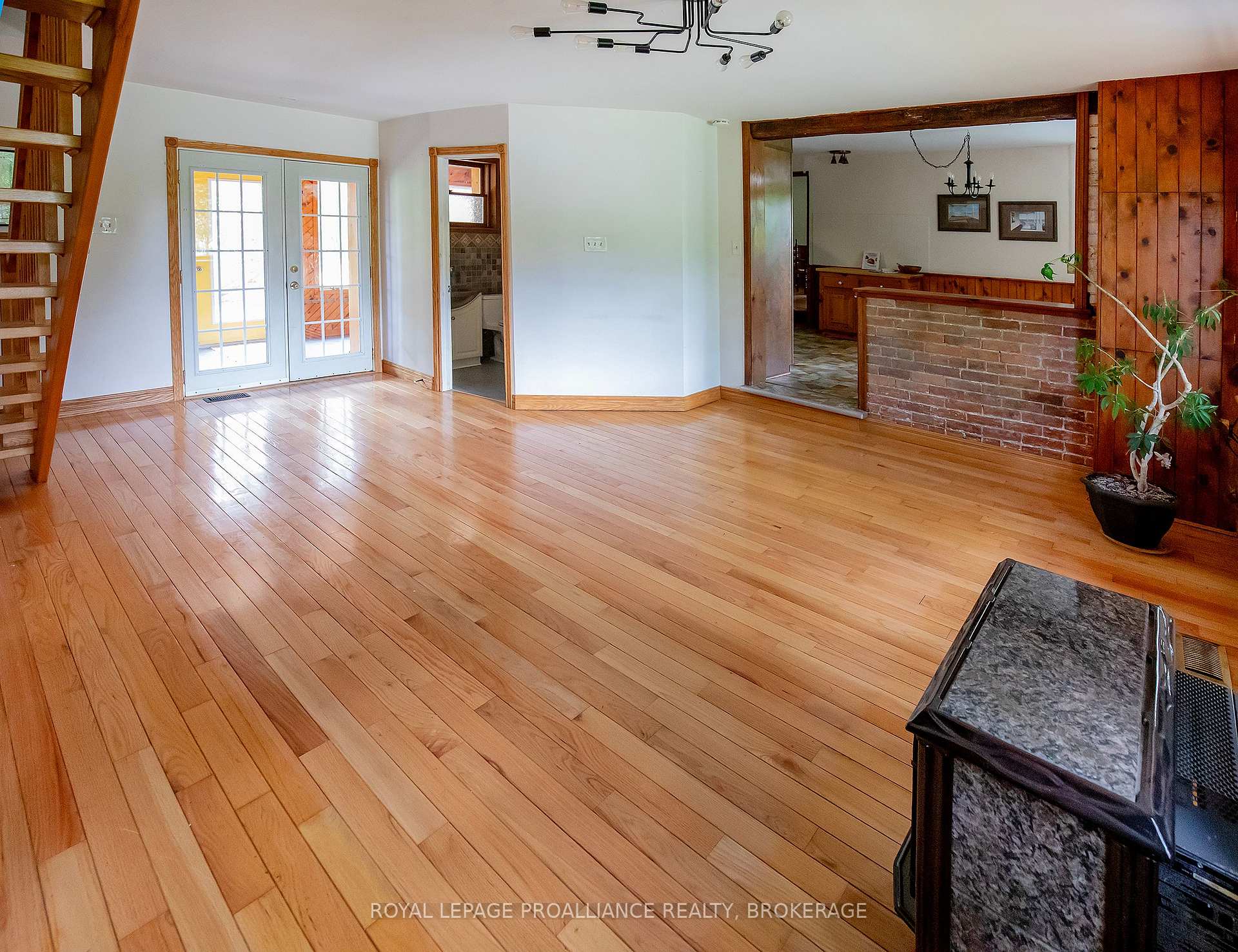 Photo 12 of 2345 Hughes Road, Kingston, City North of 401 — HOMEH
