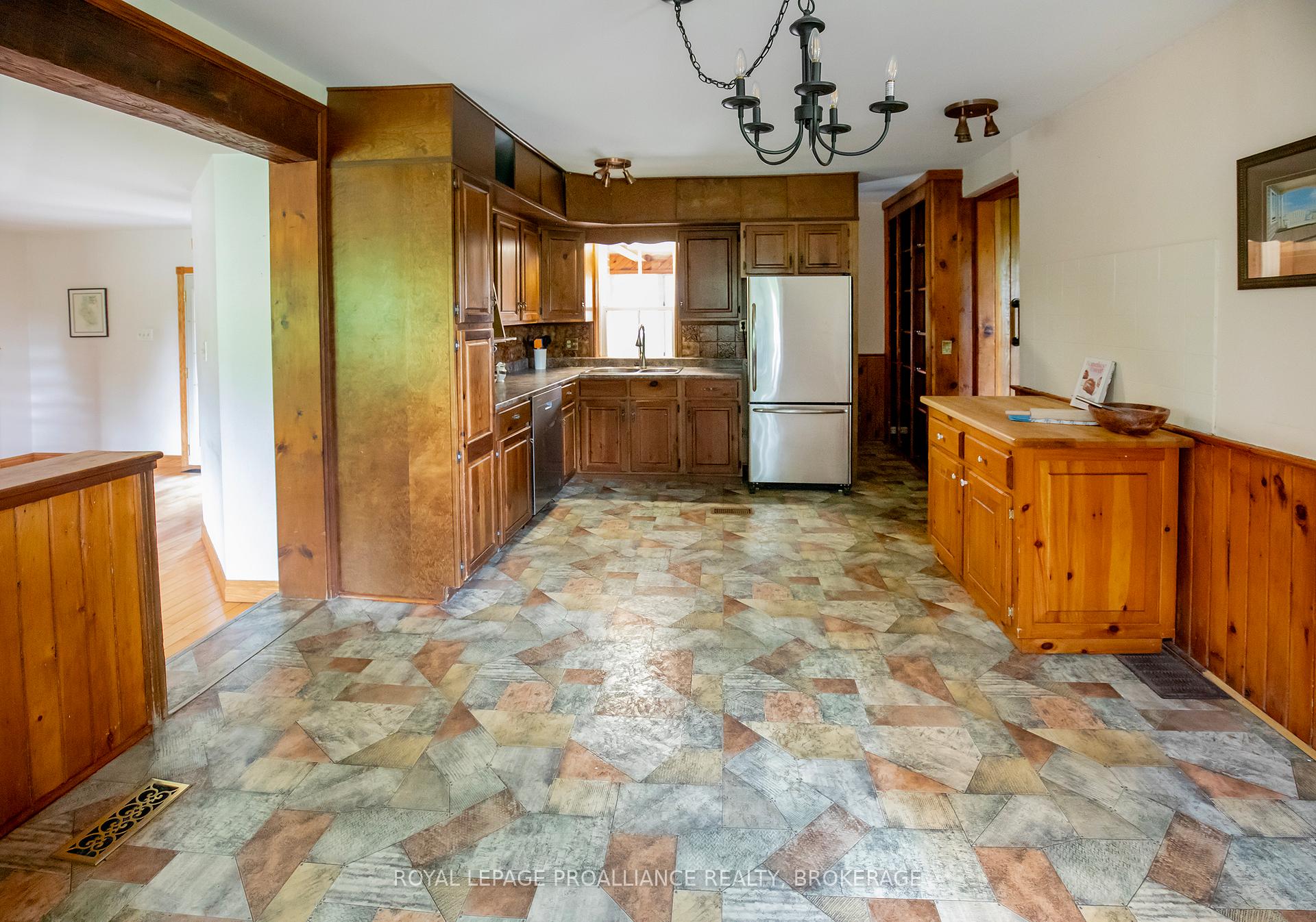 Photo 14 of 2345 Hughes Road, Kingston, City North of 401 — HOMEH