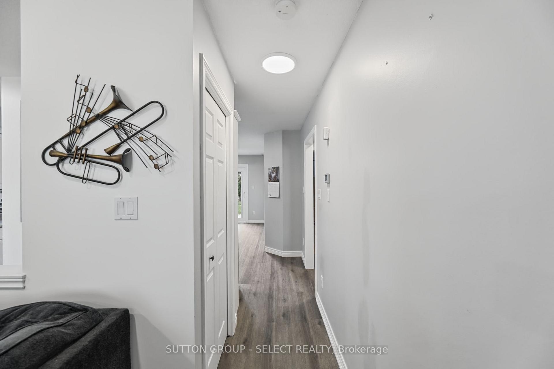 Photo 6 of 13 Goldenrod Court, St. Thomas — HOMEH