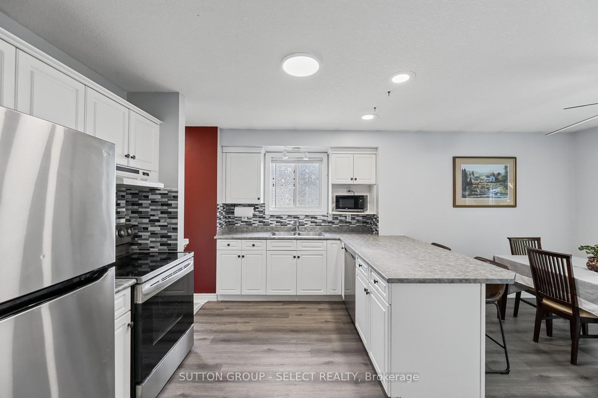Photo 7 of 13 Goldenrod Court, St. Thomas — HOMEH