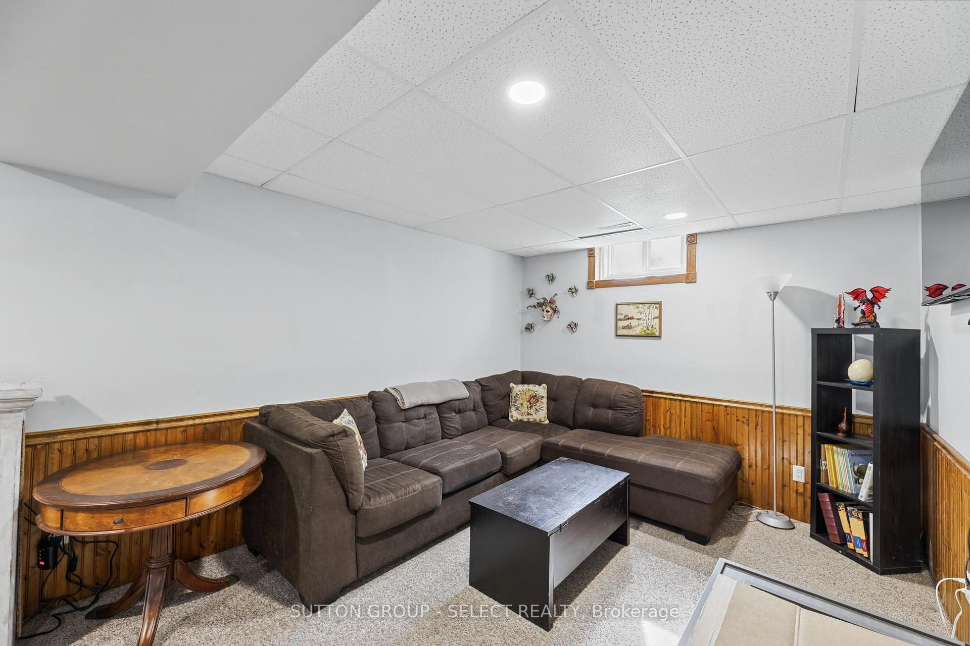 Photo 16 of 13 Goldenrod Court, St. Thomas — HOMEH