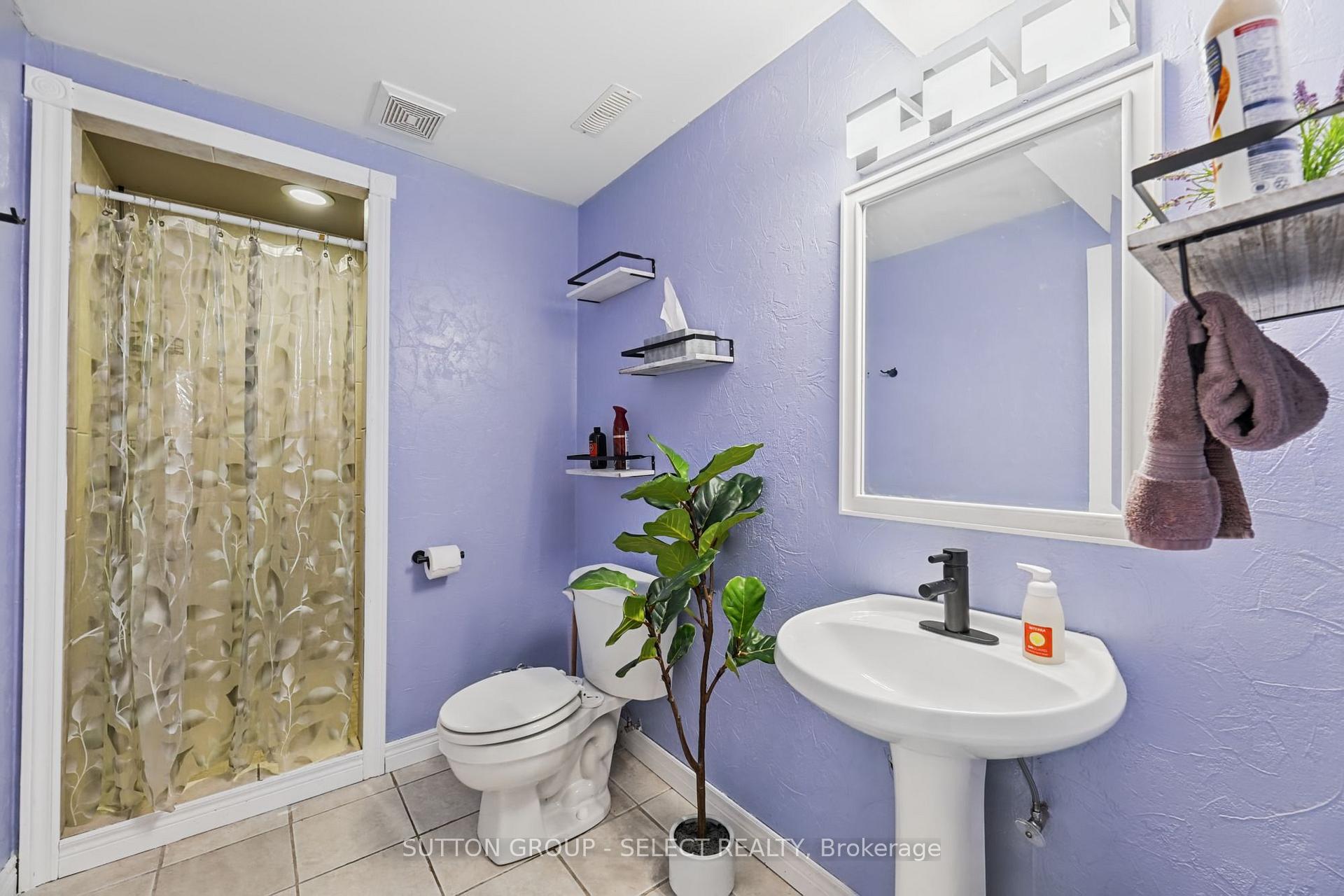 Photo 17 of 13 Goldenrod Court, St. Thomas — HOMEH