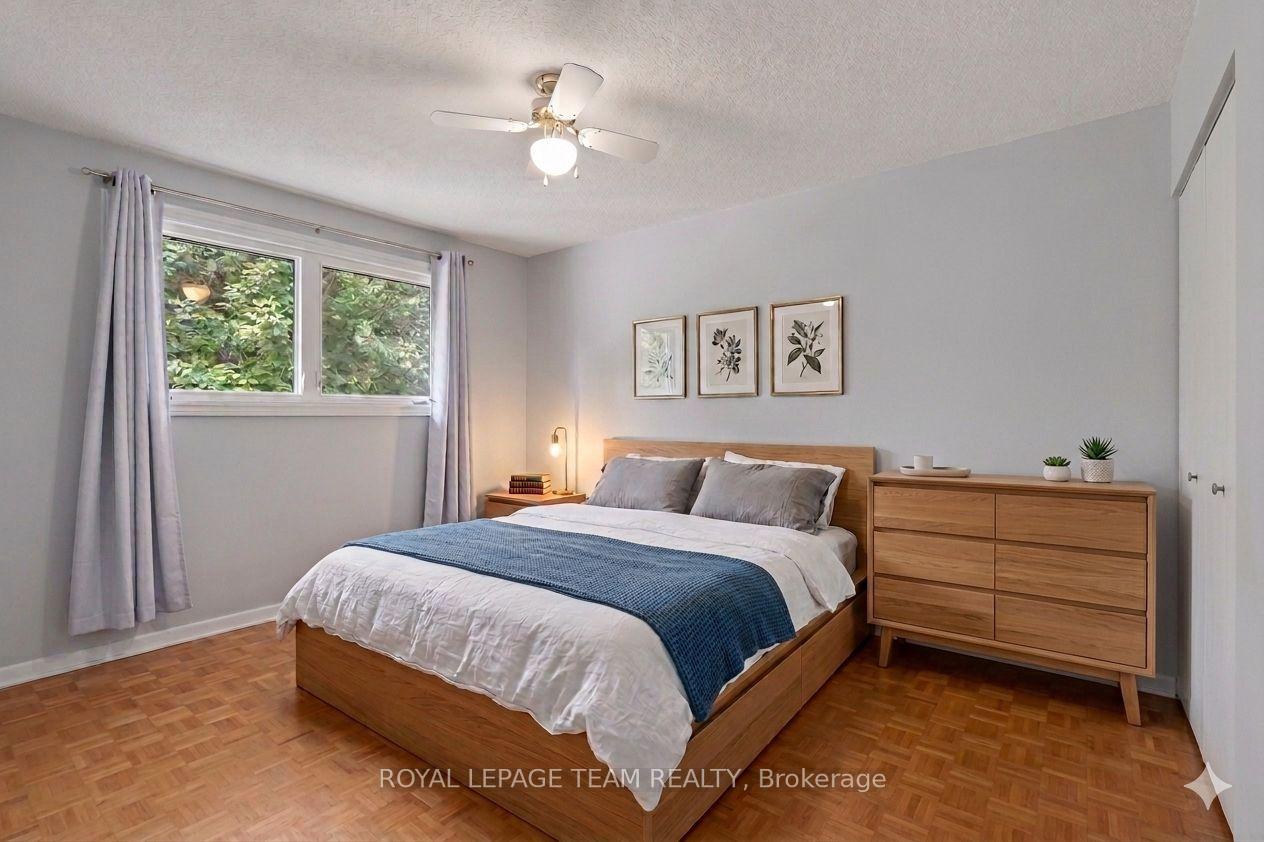 Photo 16 of 28 Gamble Drive, Ottawa, Richmond — HOMEH