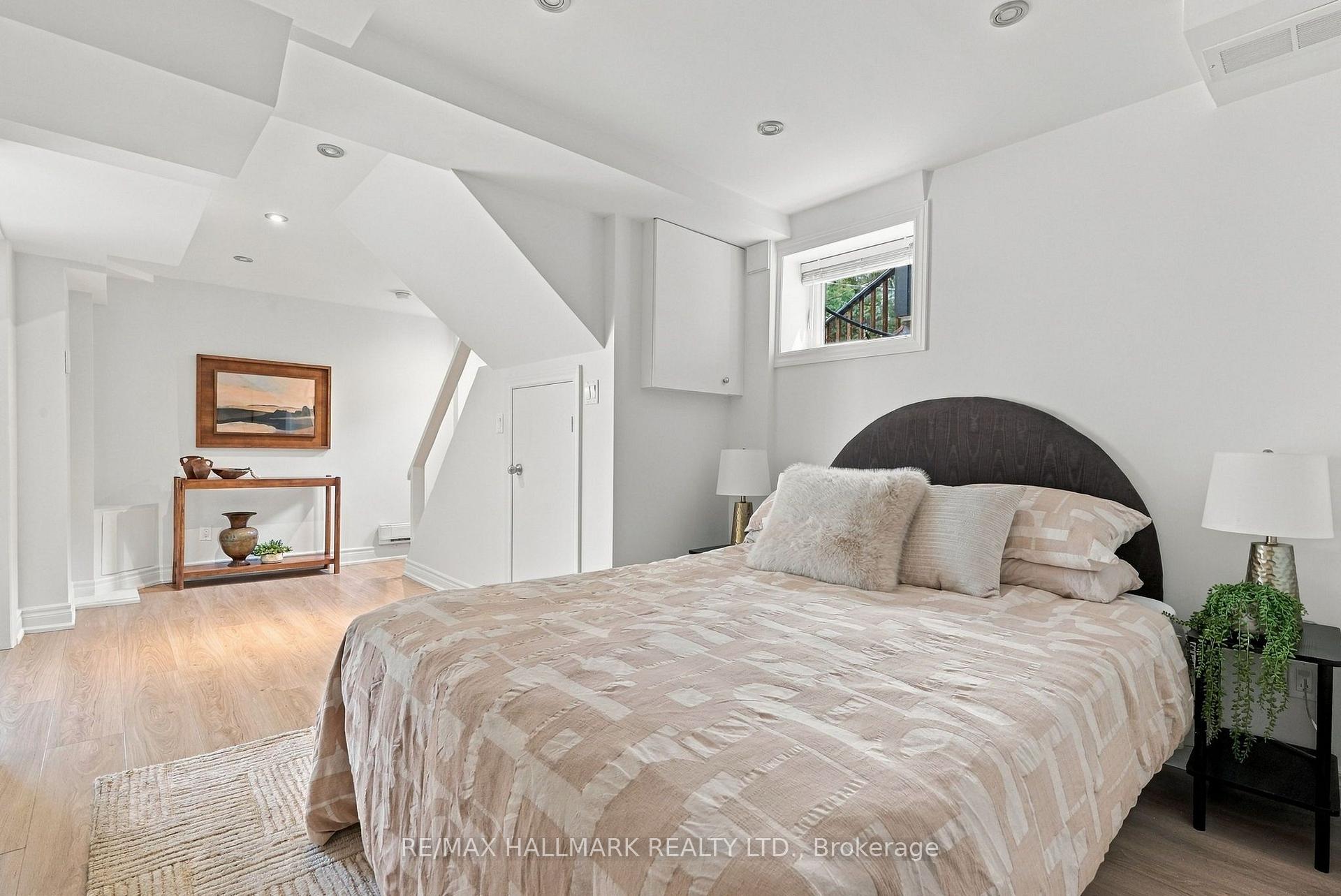 Photo 63 of 91 Glen Davis Crescent, Toronto, East End-Danforth — HOMEH