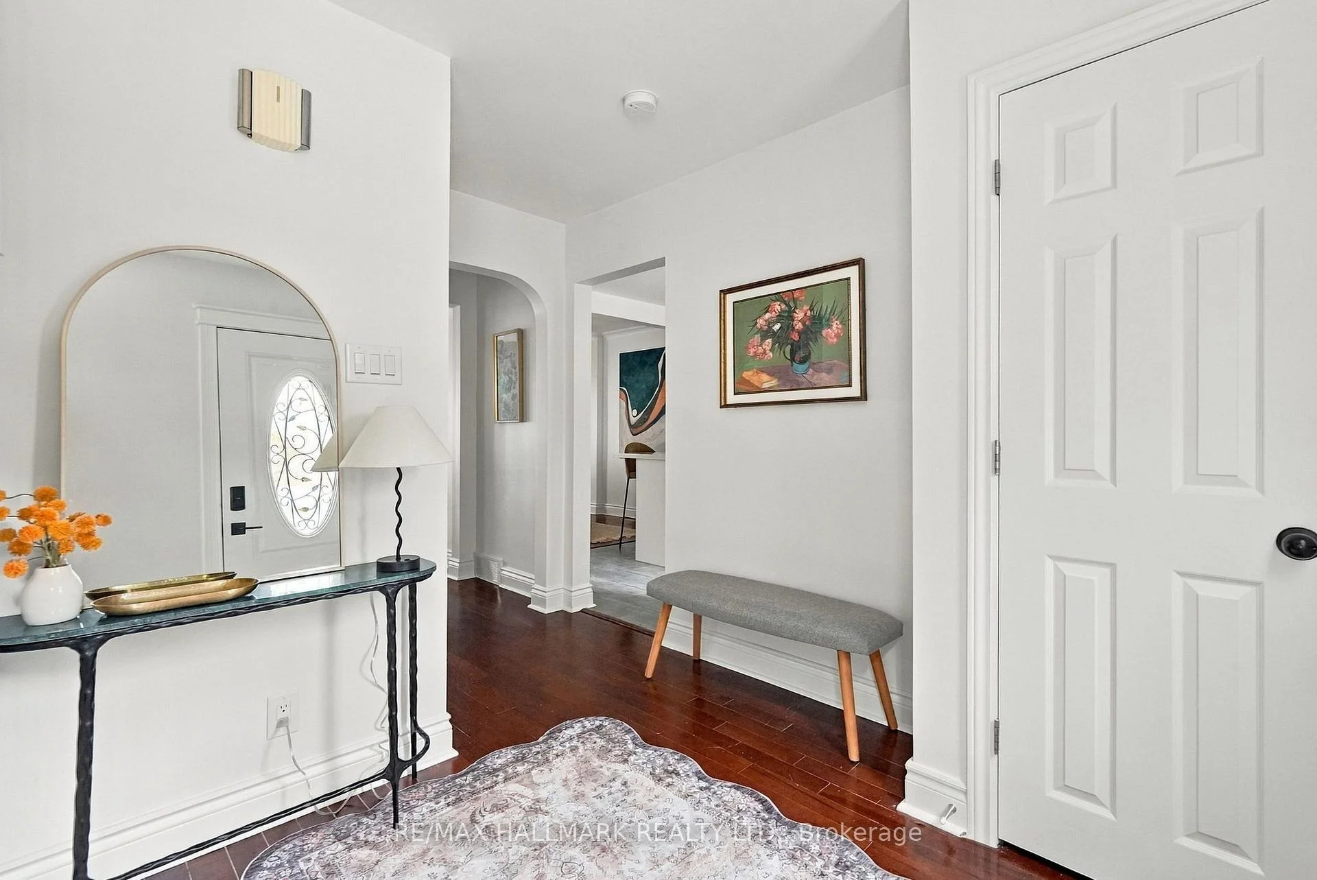 Photo 10 of 91 Glen Davis Crescent, Toronto, East End-Danforth — HOMEH