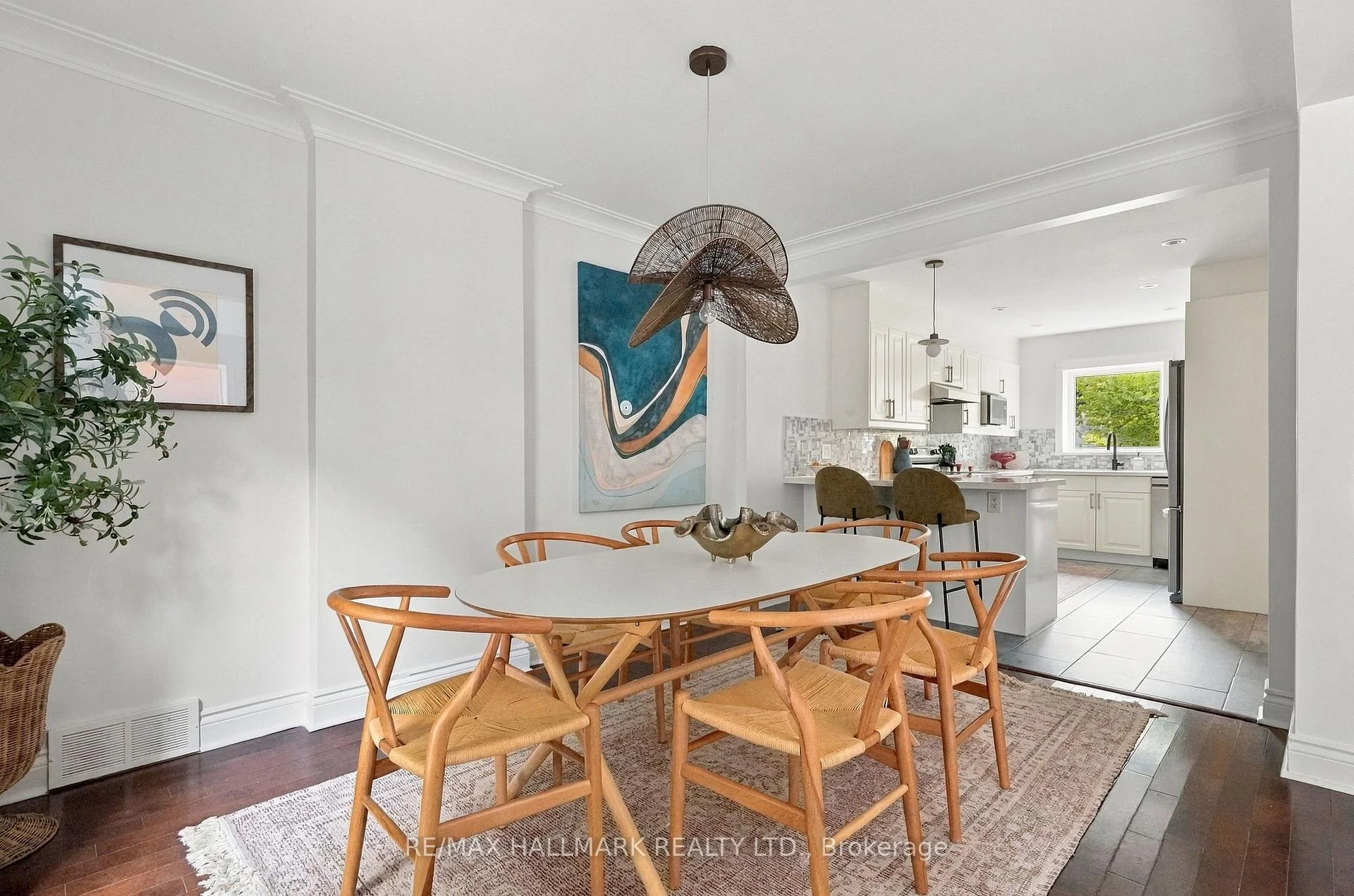 Photo 22 of 91 Glen Davis Crescent, Toronto, East End-Danforth — HOMEH