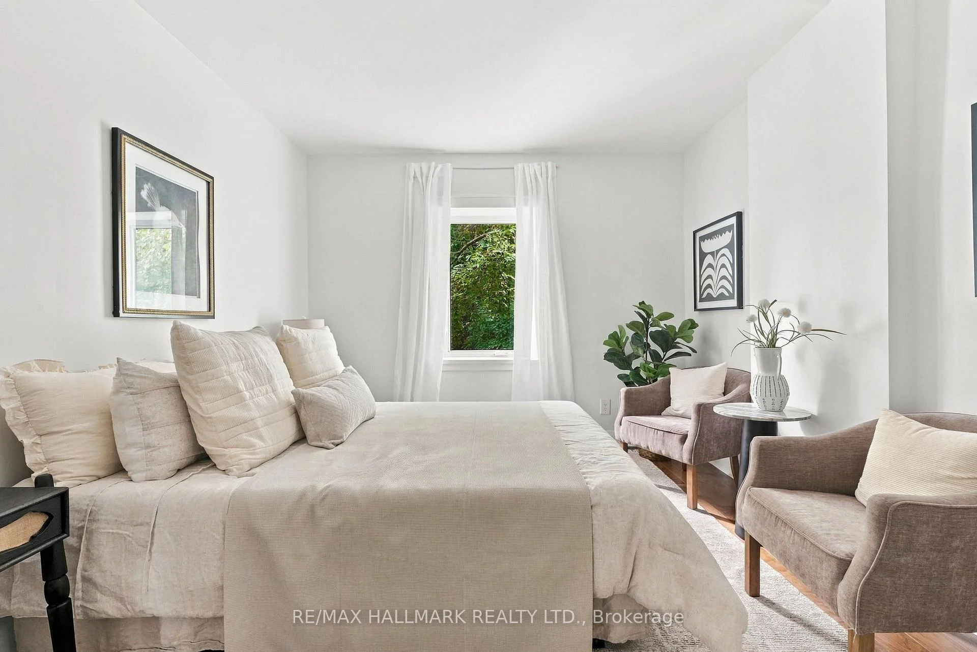 Photo 32 of 91 Glen Davis Crescent, Toronto, East End-Danforth — HOMEH