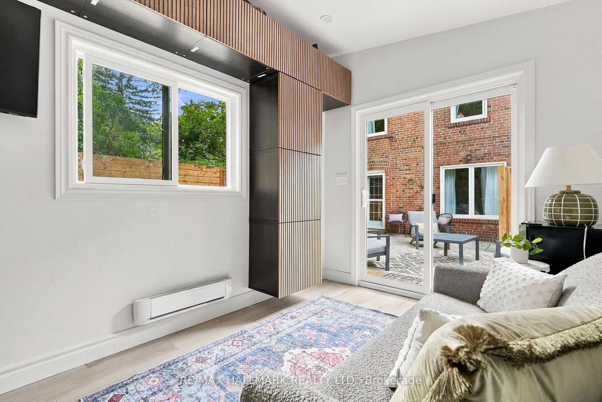 Photo 84 of 91 Glen Davis Crescent, Toronto, East End-Danforth — HOMEH