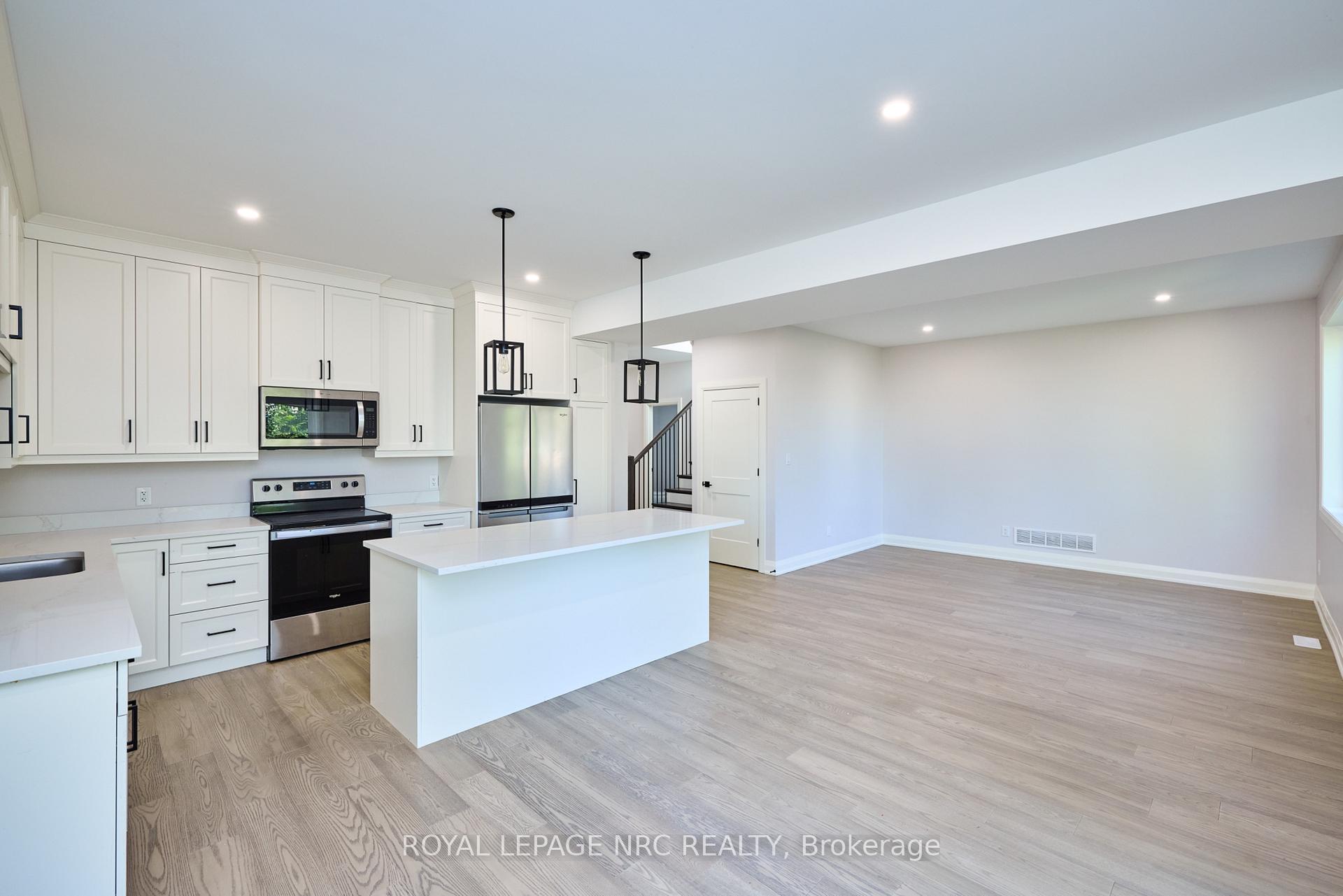 Photo 12 of 185 Hodgkins Avenue, Thorold, Allanburg/Thorold South — HOMEH