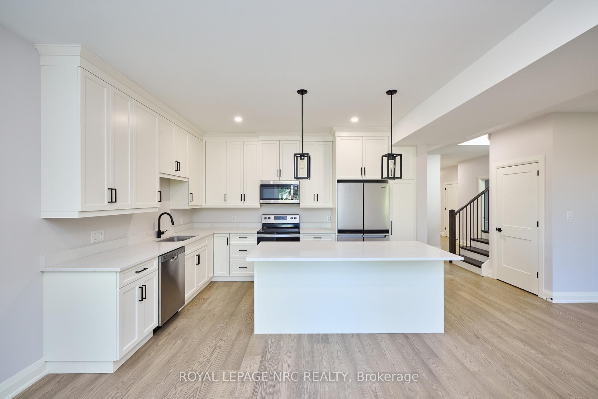 Photo 11 of 185 Hodgkins Avenue, Thorold, Allanburg/Thorold South — HOMEH