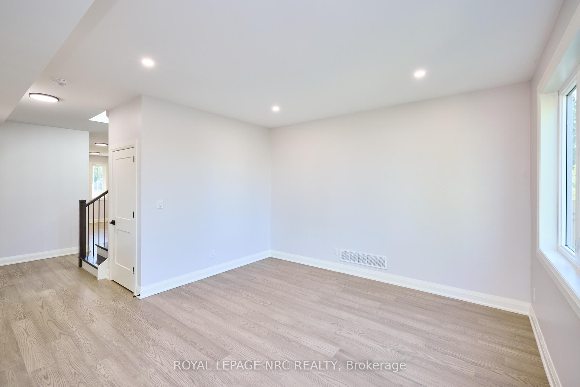 Photo 18 of 185 Hodgkins Avenue, Thorold, Allanburg/Thorold South — HOMEH